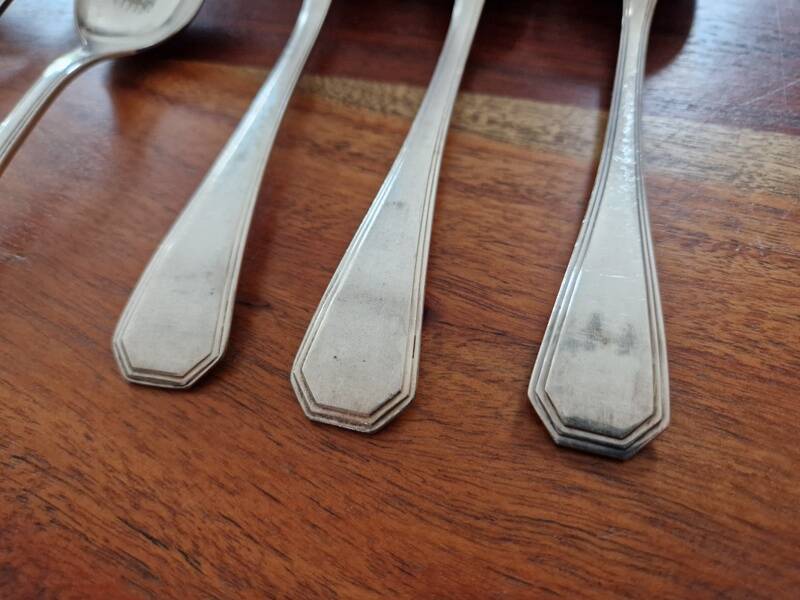 Christofle - Set of 12 America pattern table spoons - Design by Luc Lanel - Silver-plated metal