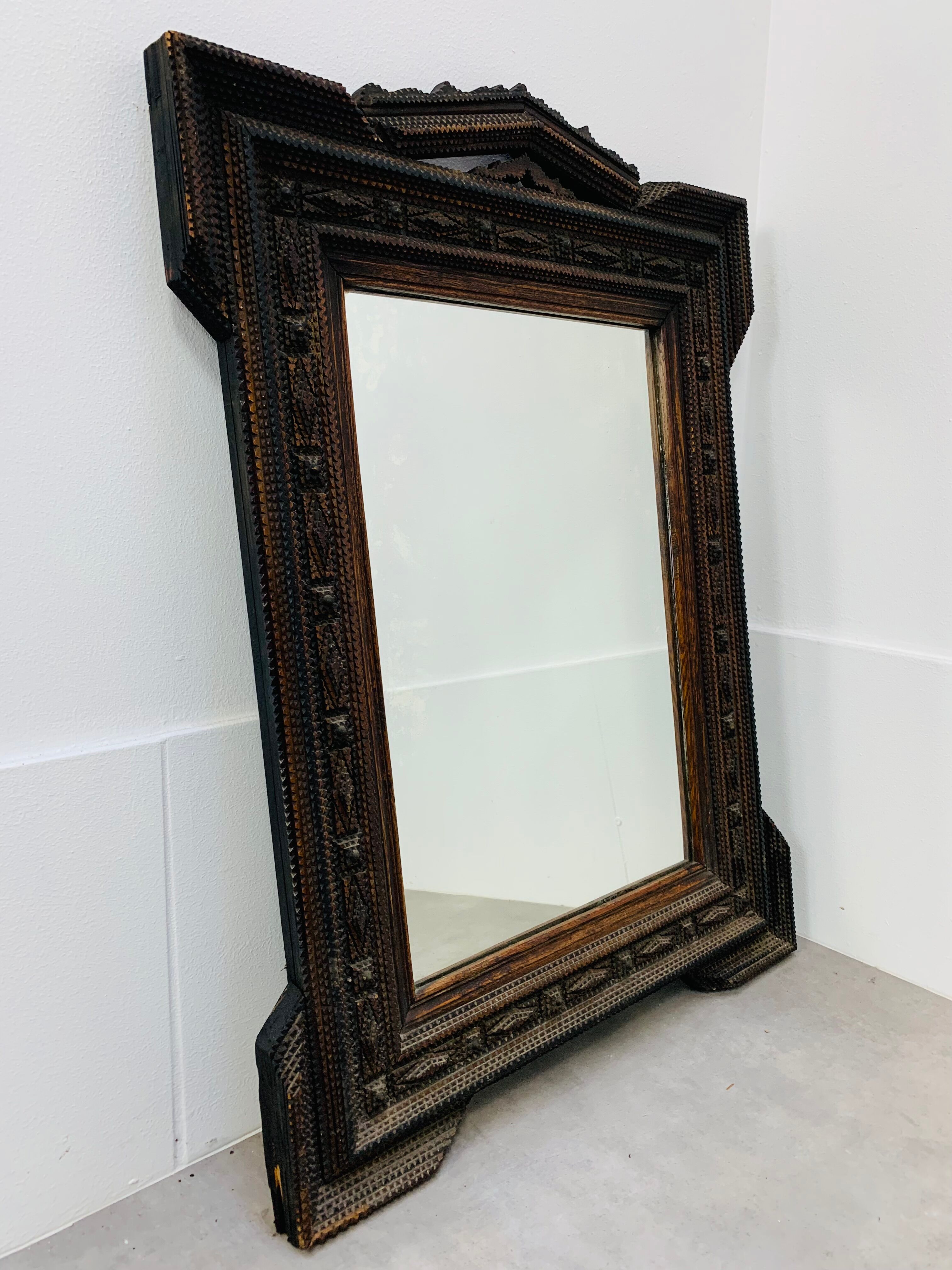 Mirror "tramp art" folk art 103 x 76 cm.