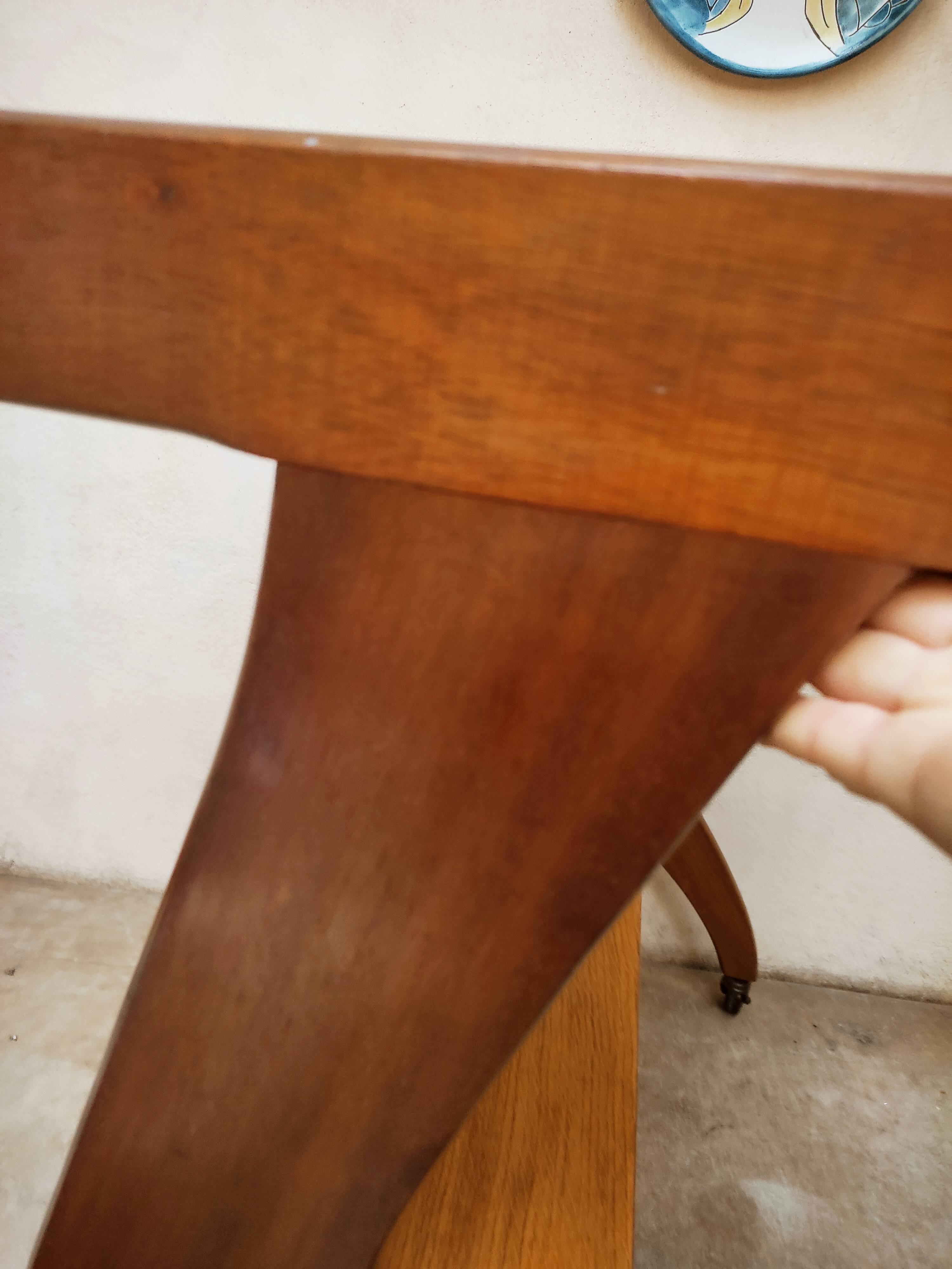 Scandinavian desktop or console