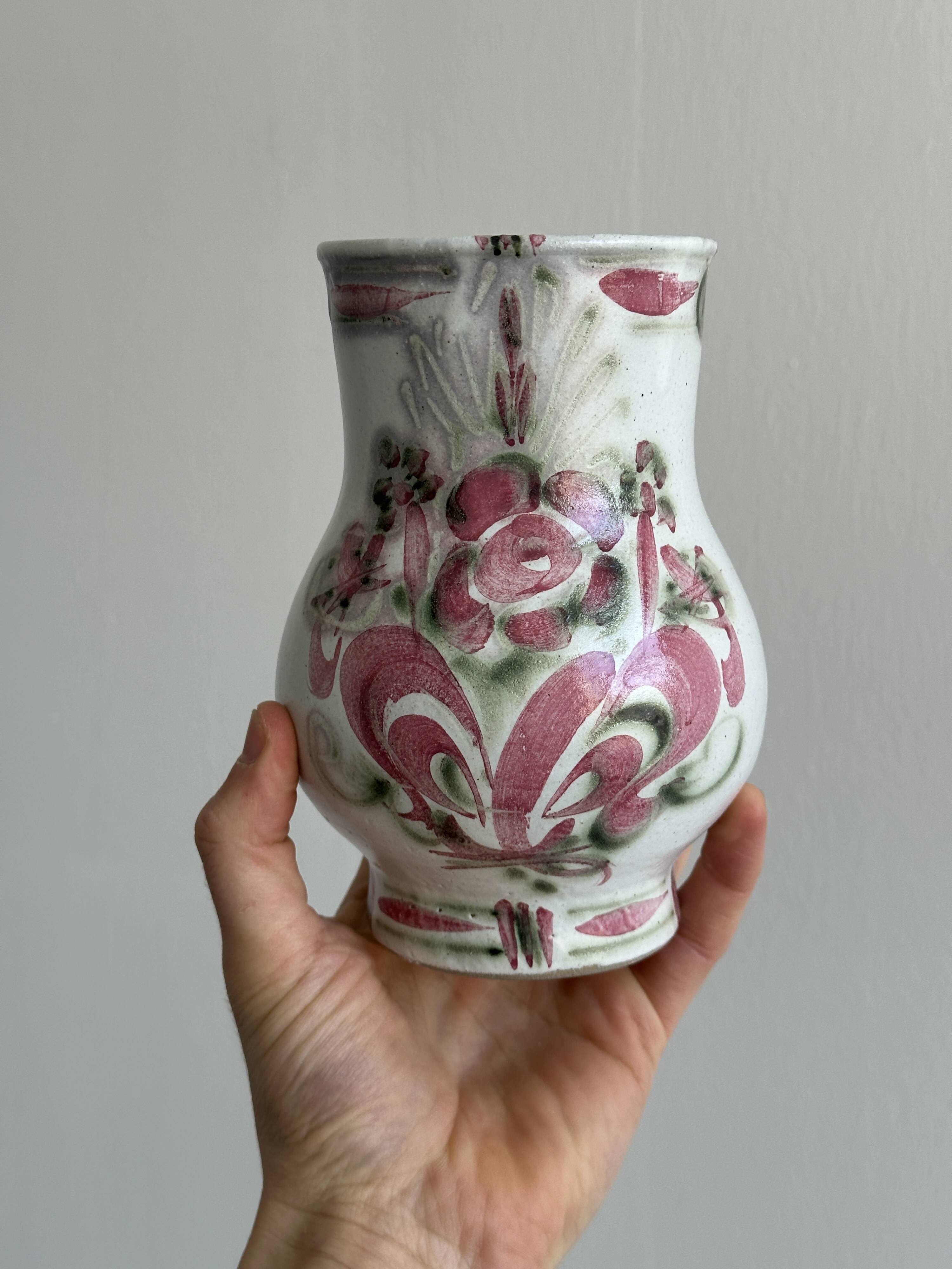 Keraluc Quimper pink vase