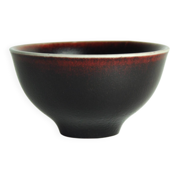 Bol avec émail oxblood par Gerd Bøgelund pour Royal Copenhagen, Danemark