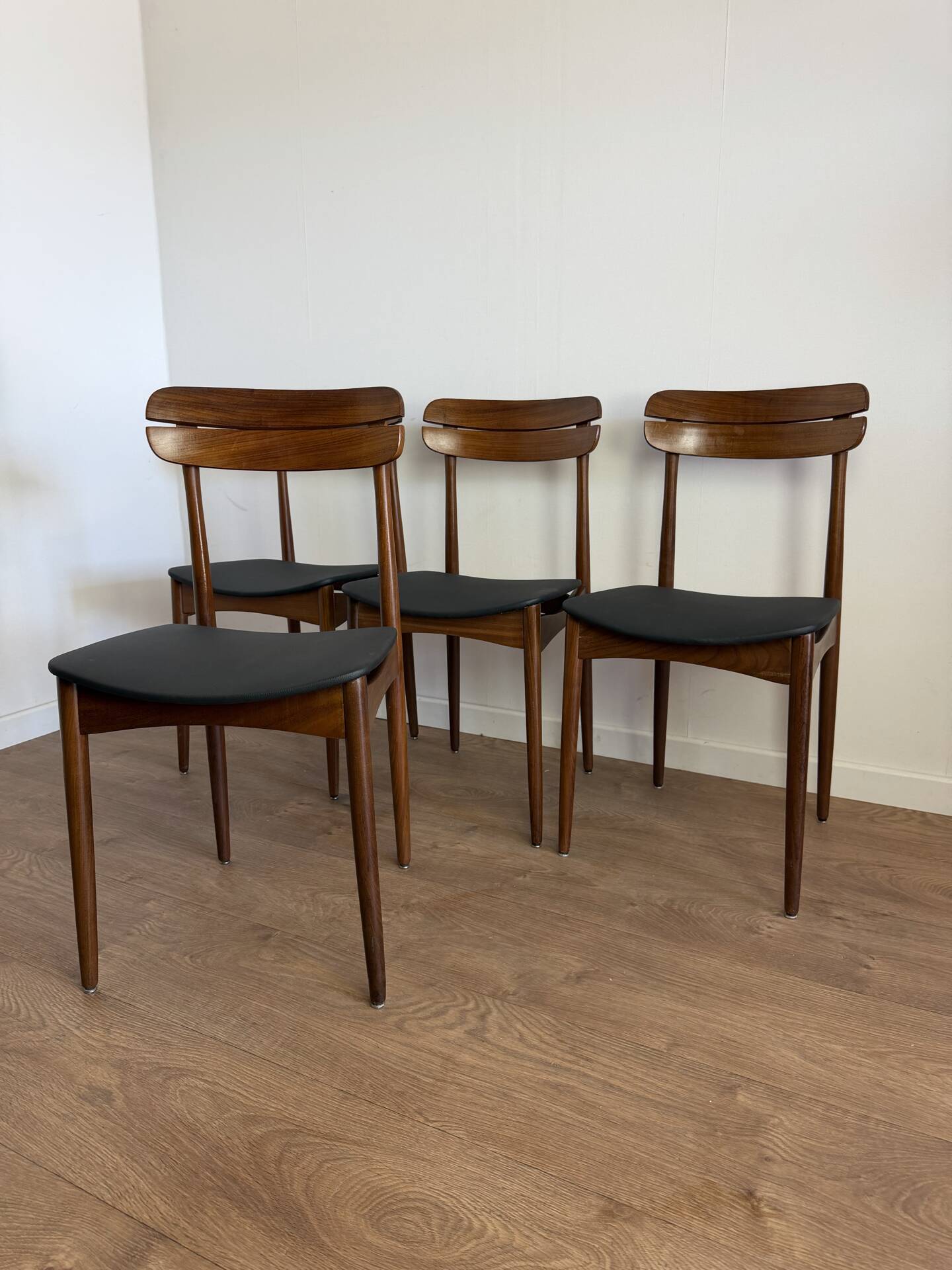 Set of 4 Scandinavian teak chairs – 1960s
