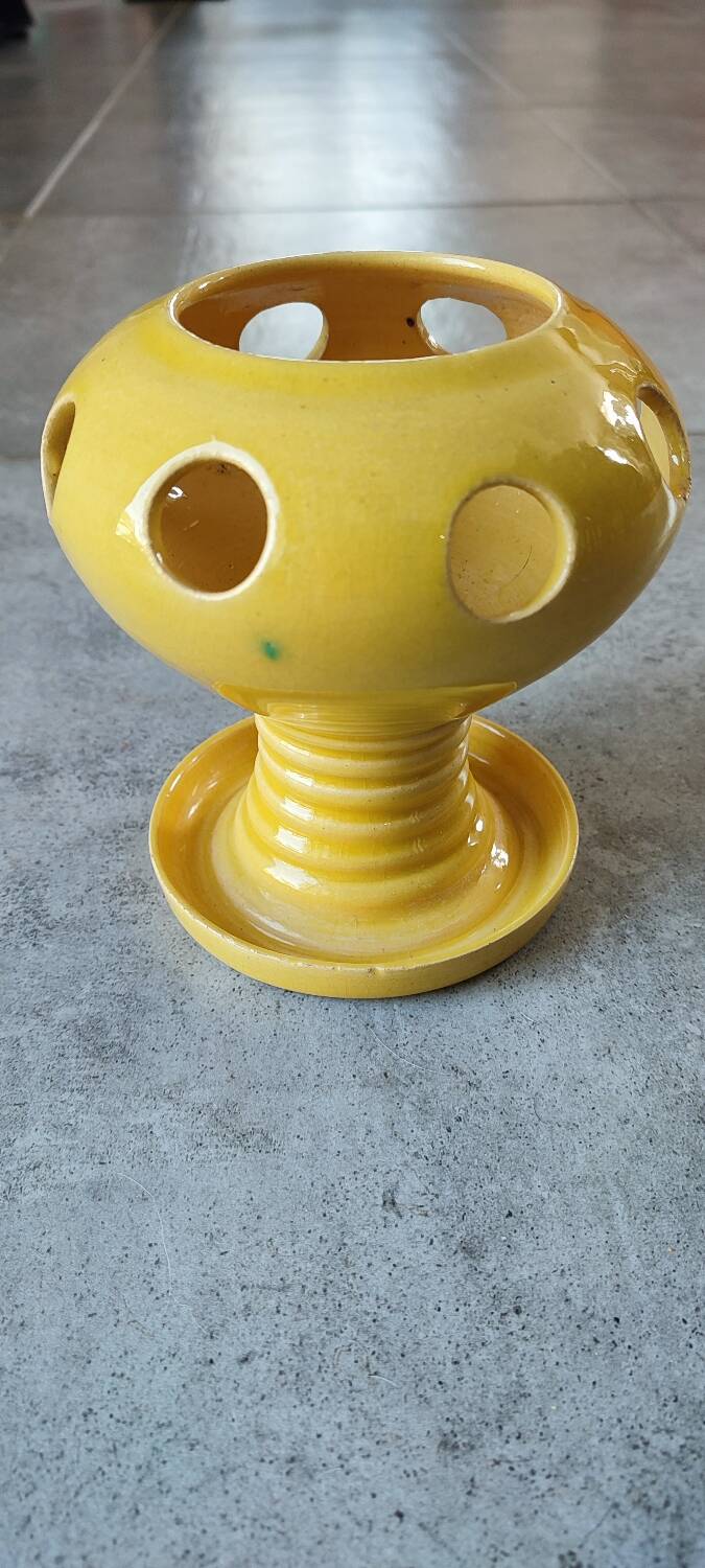 Jean Garrillon crocus pot