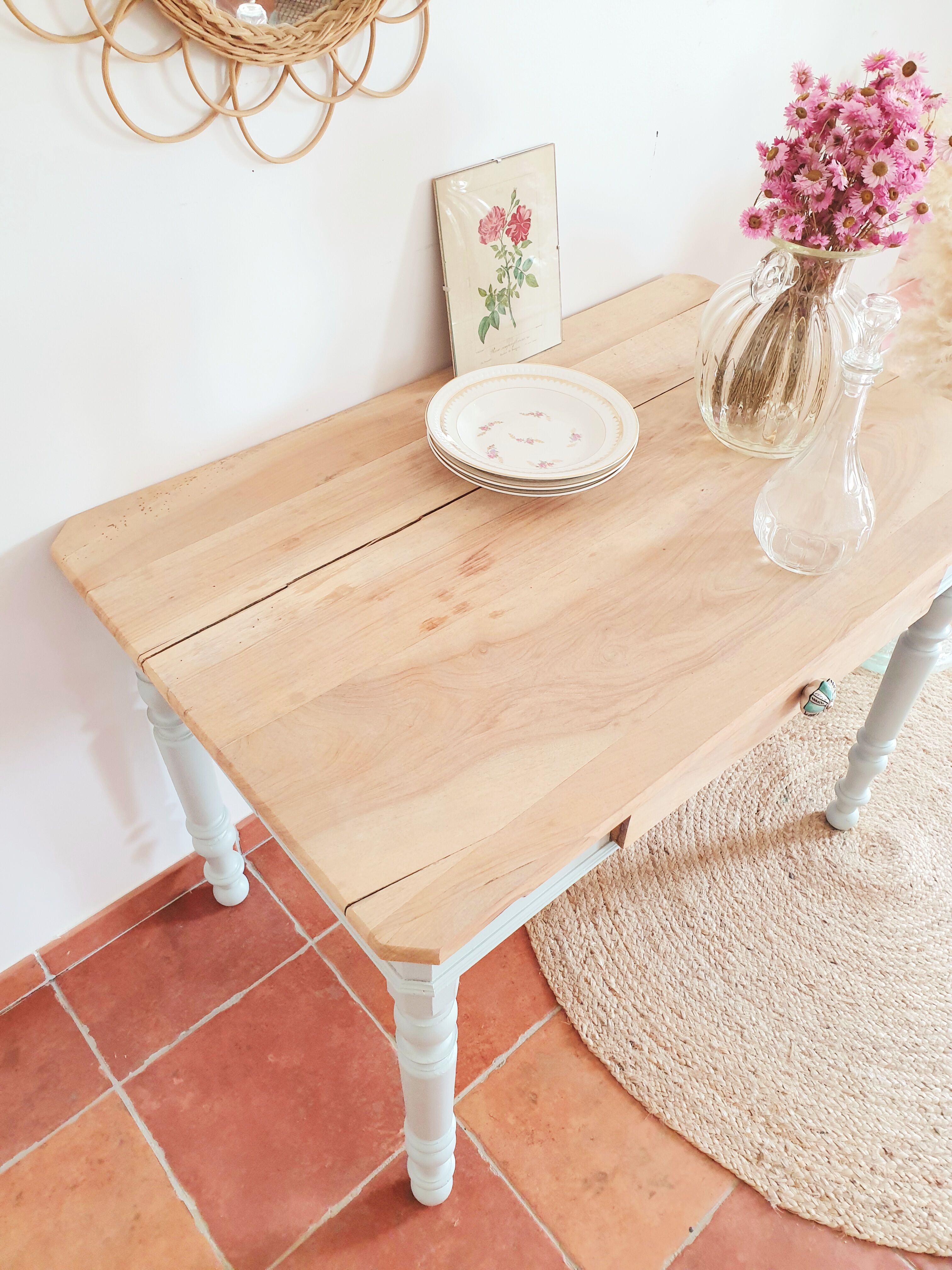 Nice old table/old desk