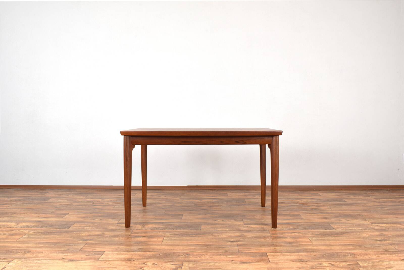 Mid-Century Danish Teak Extendable Dining Table, 1960s.