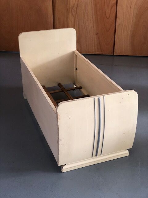 Vintage 50s baby cot