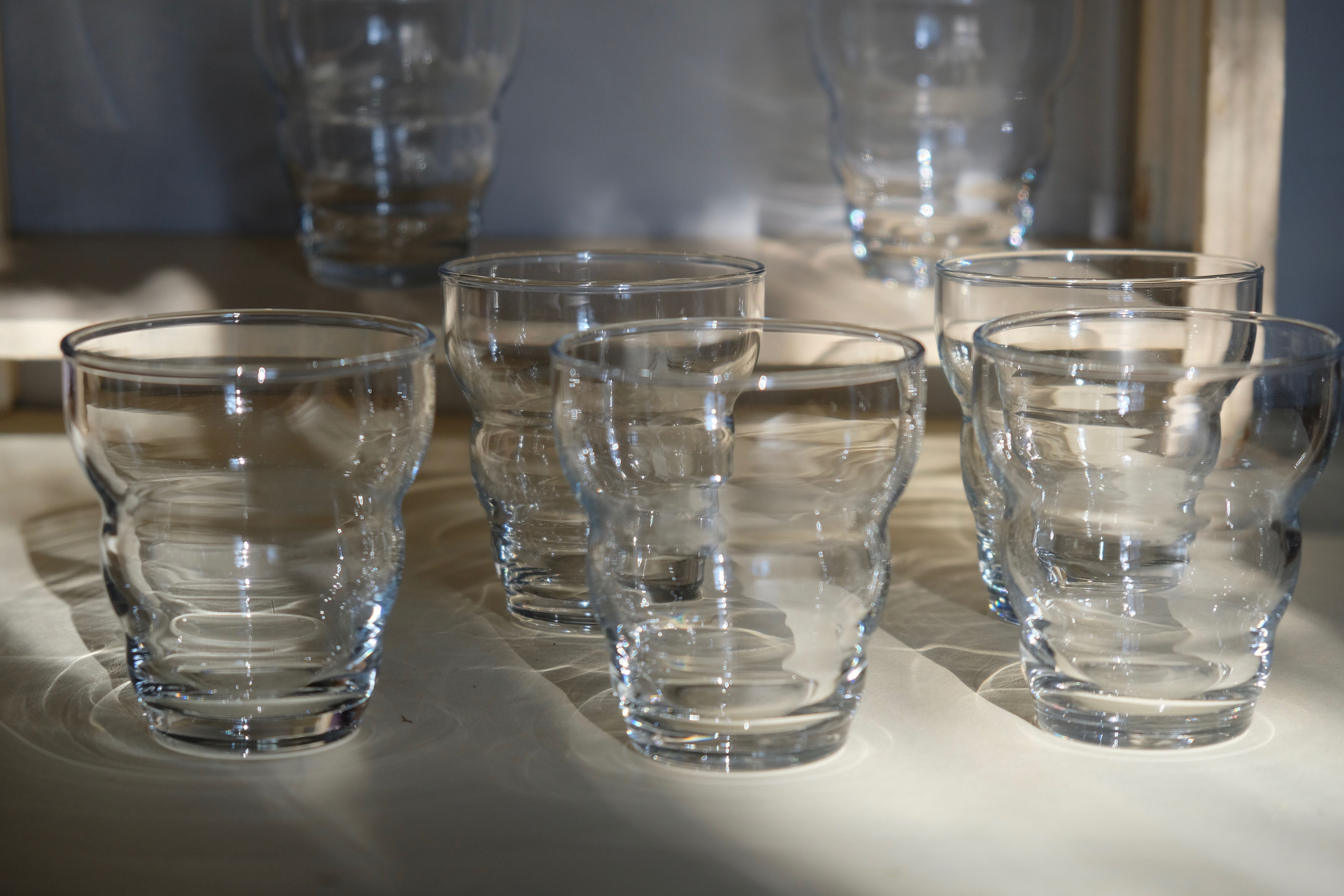 Ensemble de 12 verres à eau gobelets anciens soufflés bouche