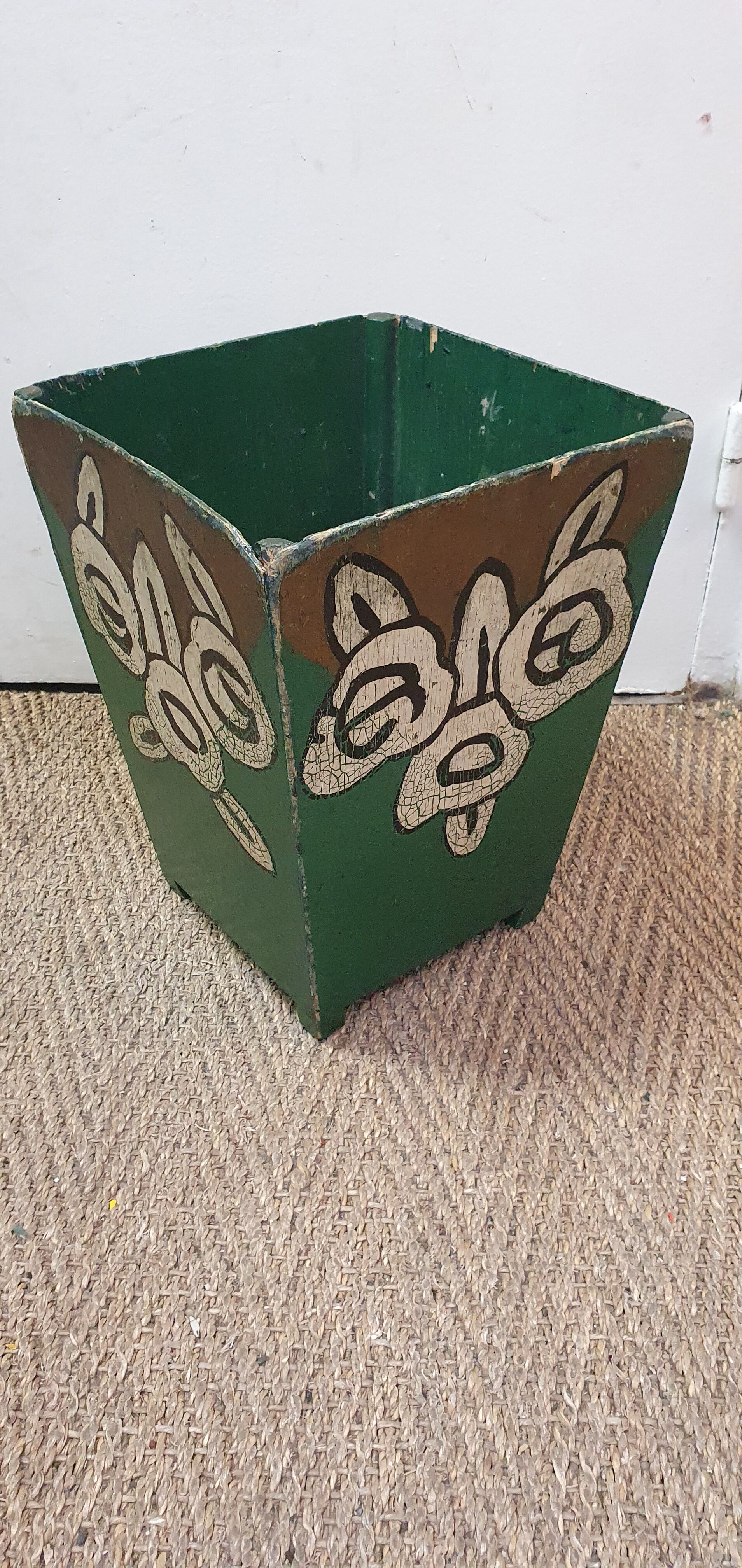 Wooden art deco paper basket