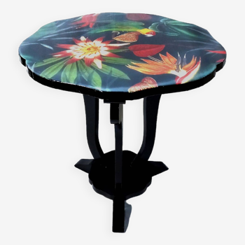 Revamped art deco side table with epoxy coated tropical parrot decor top