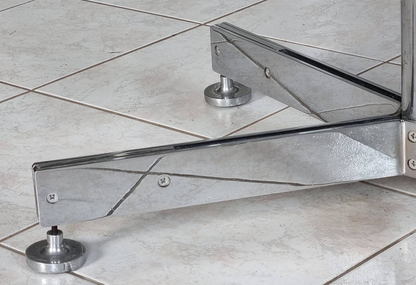 Roche Bobois oval table, white laminate and chrome, 1970s