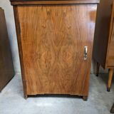 Singer sewing machine in its cabinet