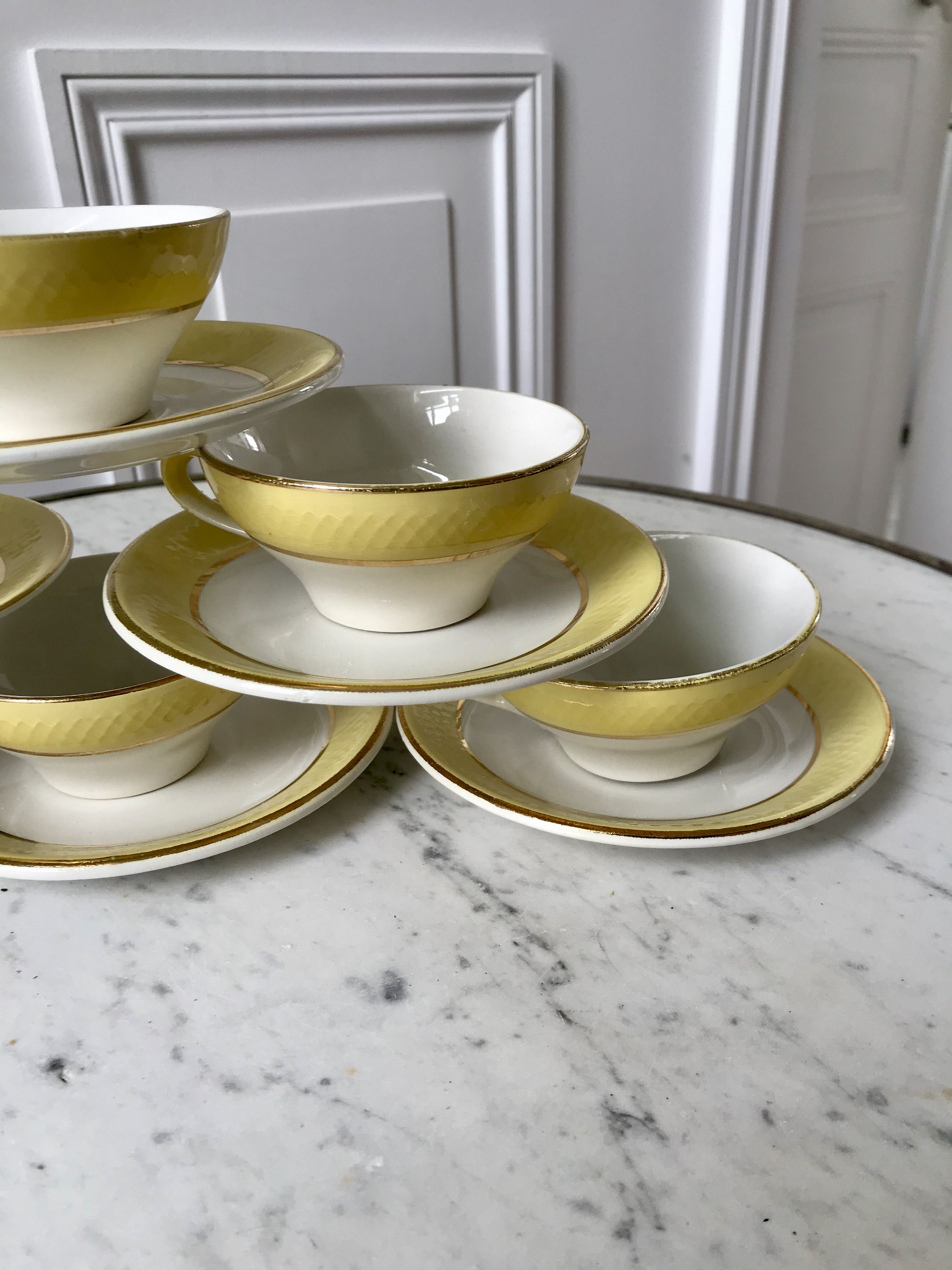 Set of 6 cups and textured yellow sub-cups digoin sarreguemines 50s