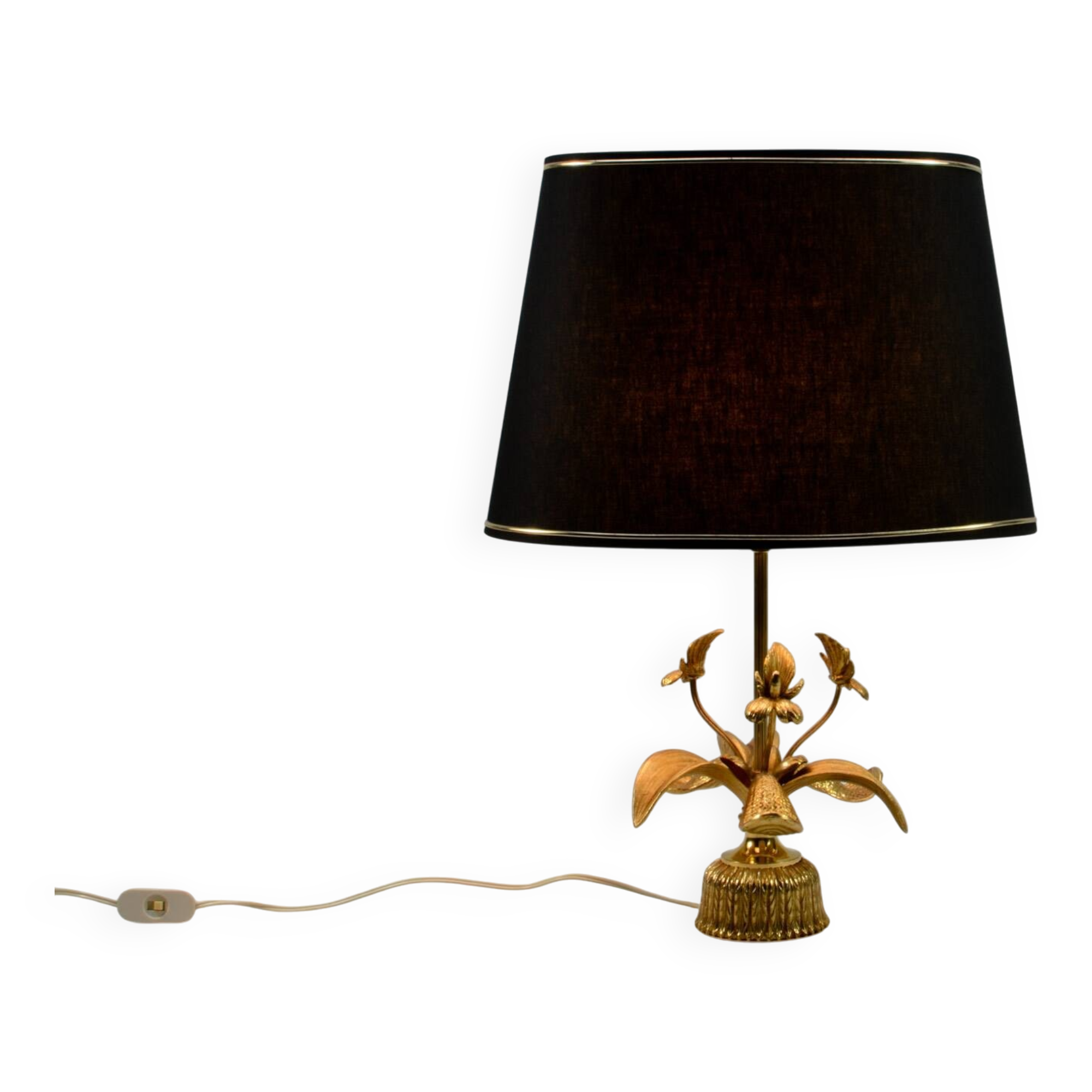 Exclusive Mid-Century Design Brass 'Fleur de Lis' Table Lamp, 1960s