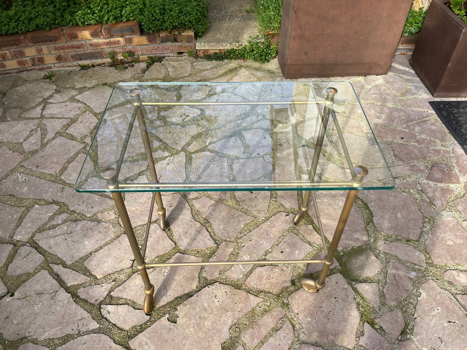 Vintage dessert table in glass and gold metal