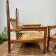 Paire de fauteuils en bois et paille