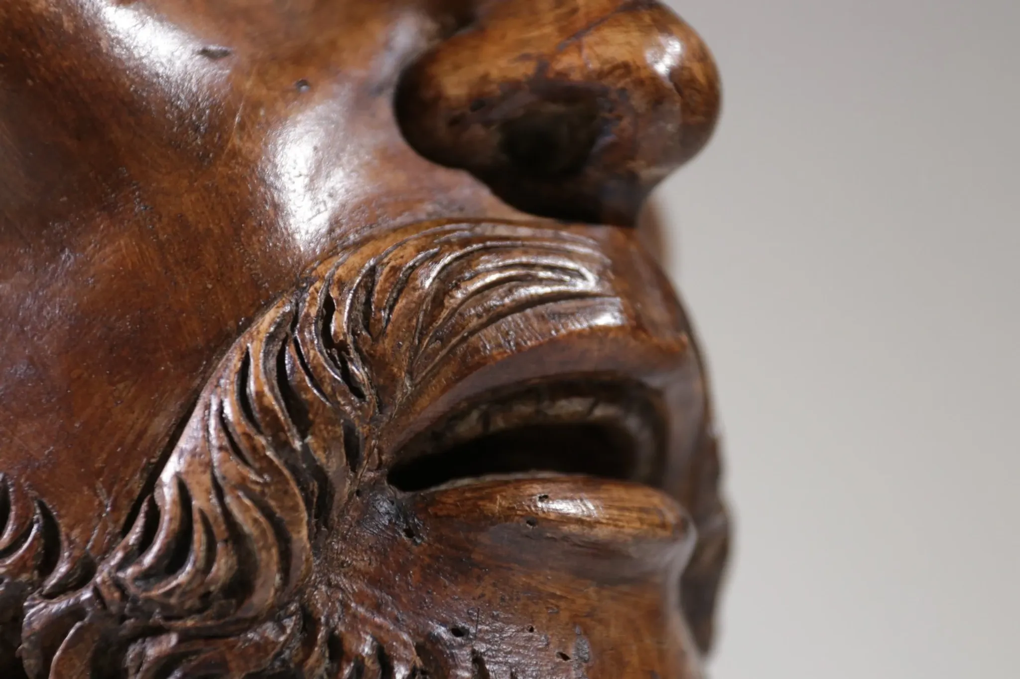 Life-size carved wooden man's head – Southern Europe, circa 1700