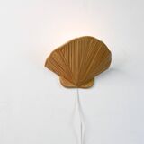 Lampe murale moderne du milieu du siècle Clam Shell Pencil Reed