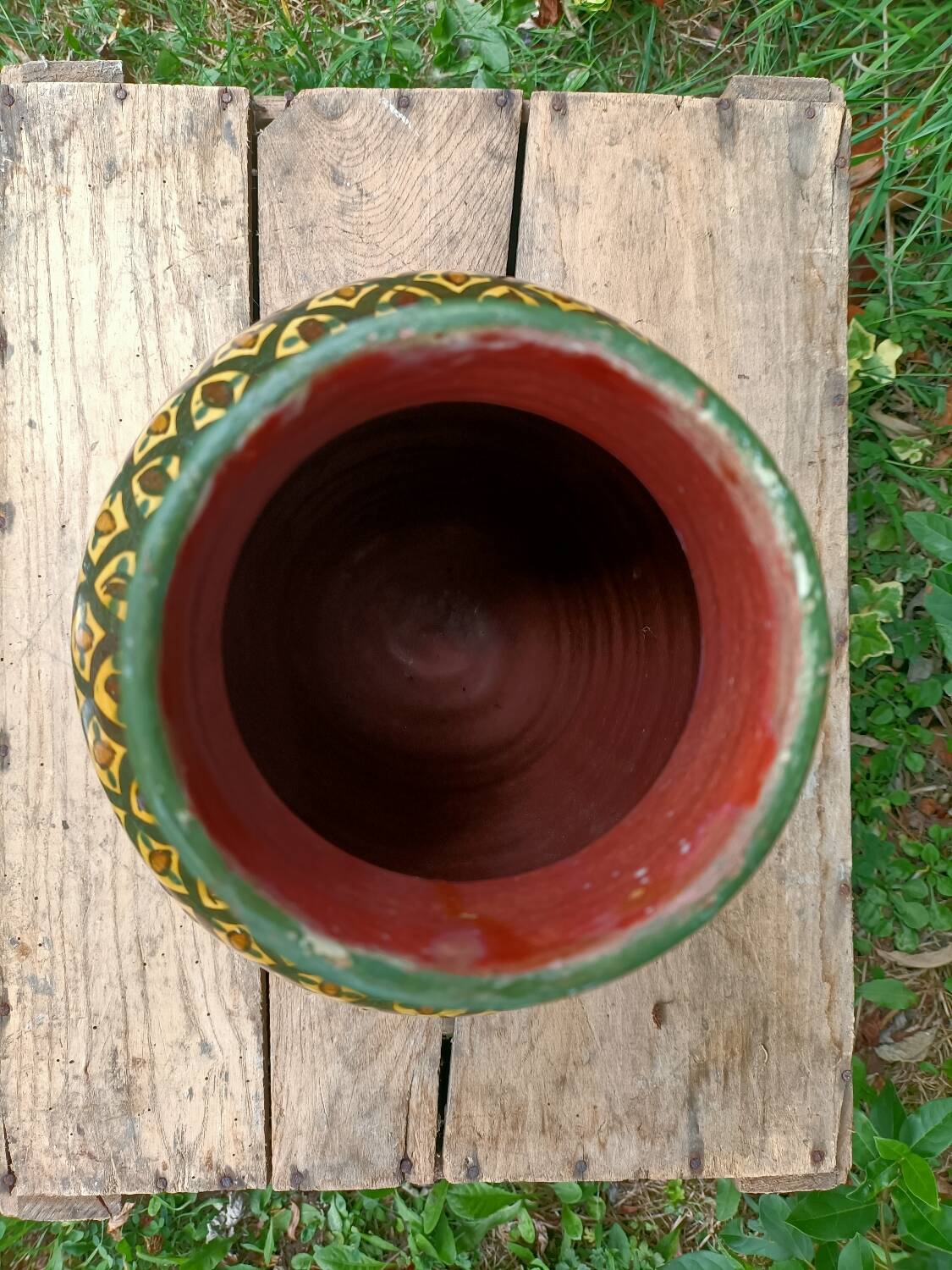Retro ceramic vase