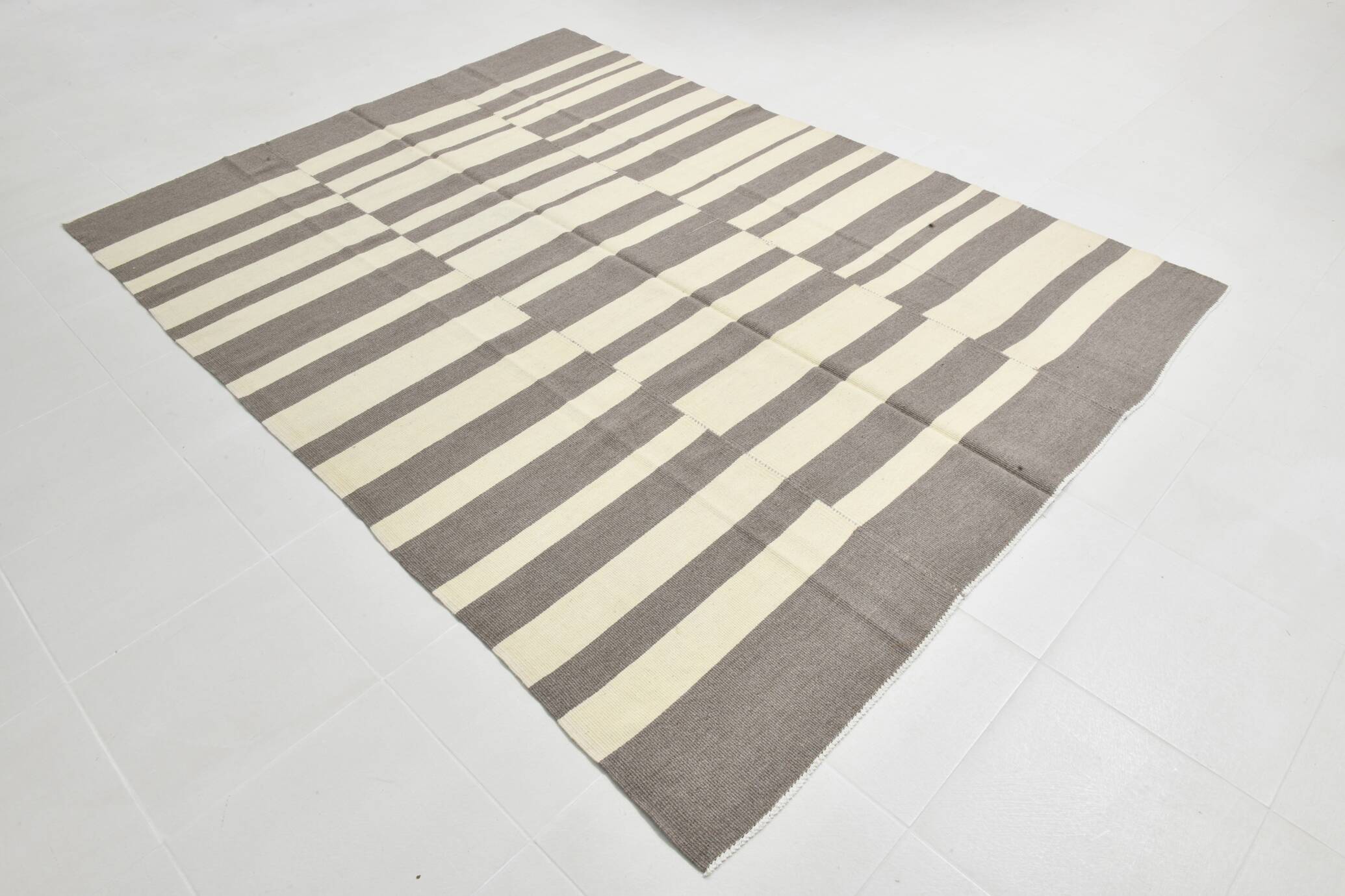 Modern Beige Grey Vintage Kilim Rug, 204x278Cm