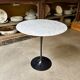 Table d'appoint, basse Eero Saarinen en marbre gris et pied tulipe noir ⌀ 51 cm