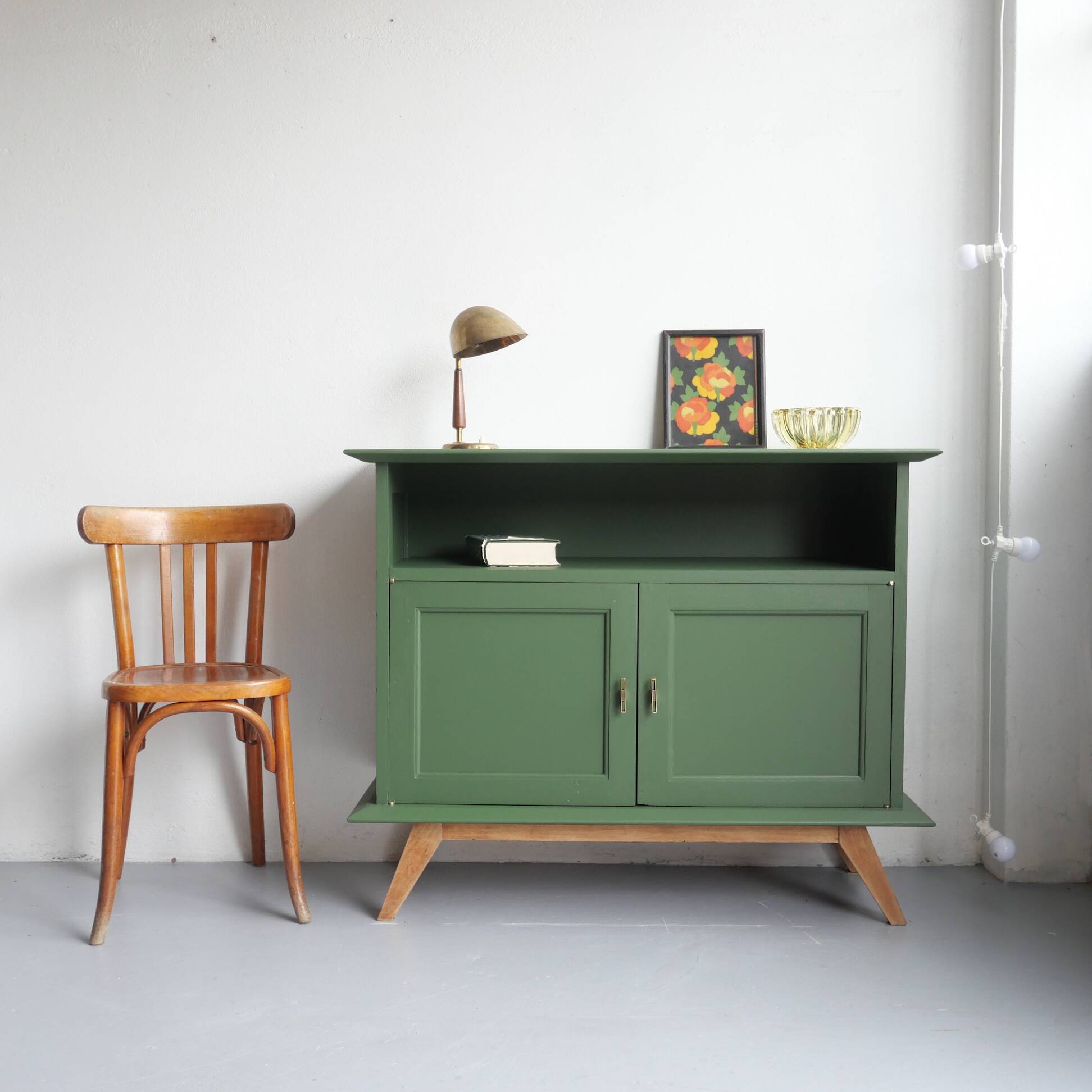 Buffet vintage pieds compas