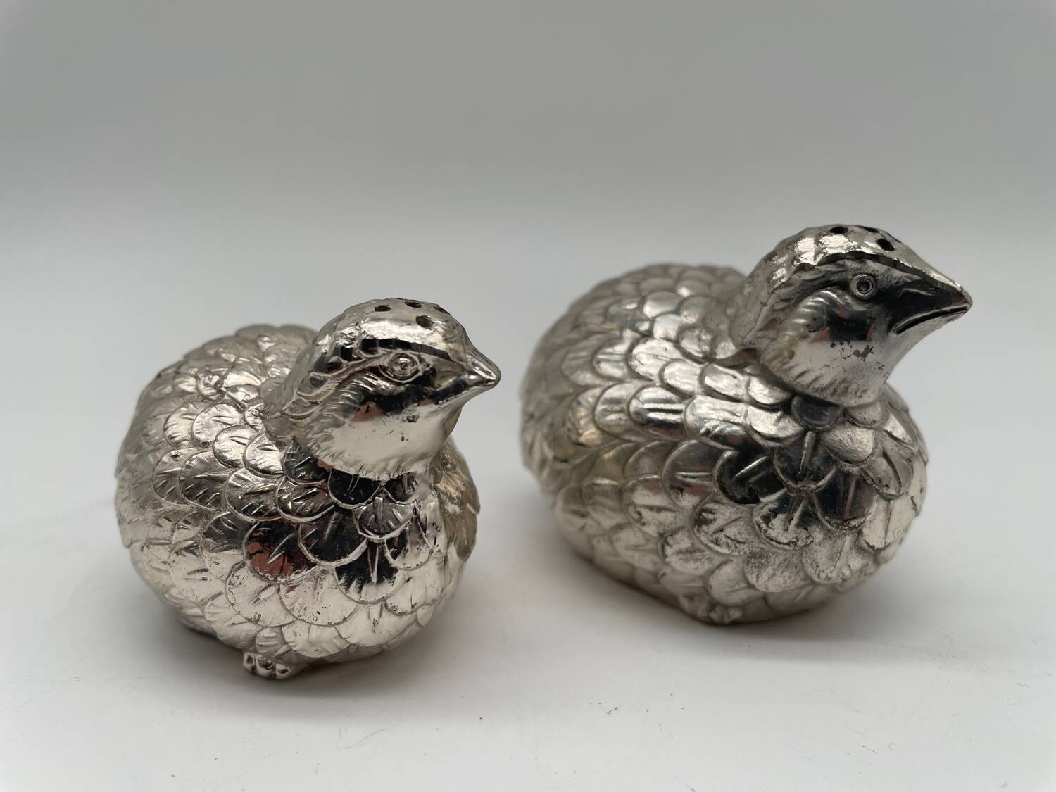 Salt shaker pepper and mustard bird in silver metal Gucci style