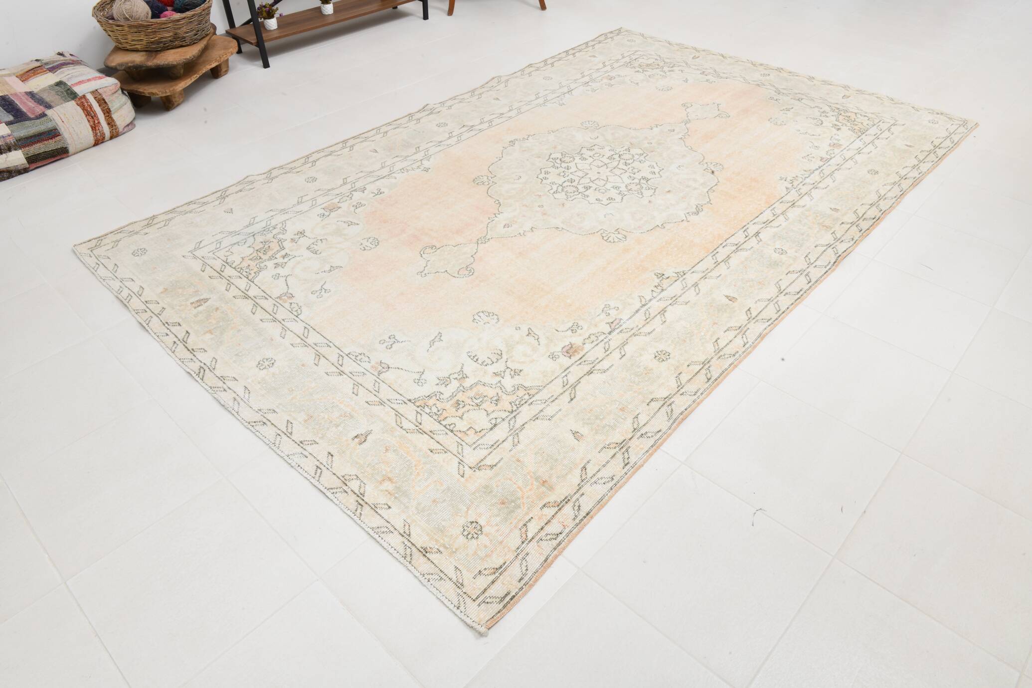 7x11 Vintage Peach Beige Turkish Rug, 206x335Cm