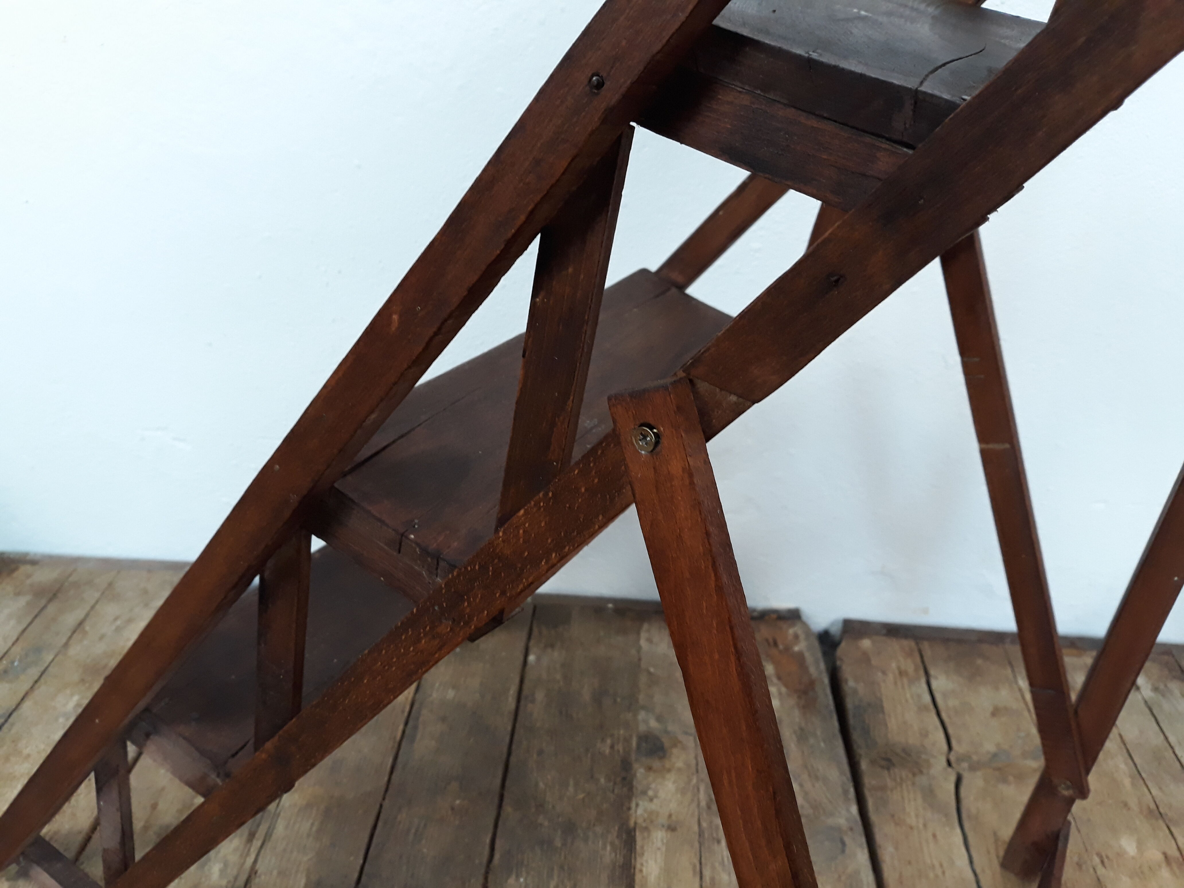 Former painter wooden stepladder