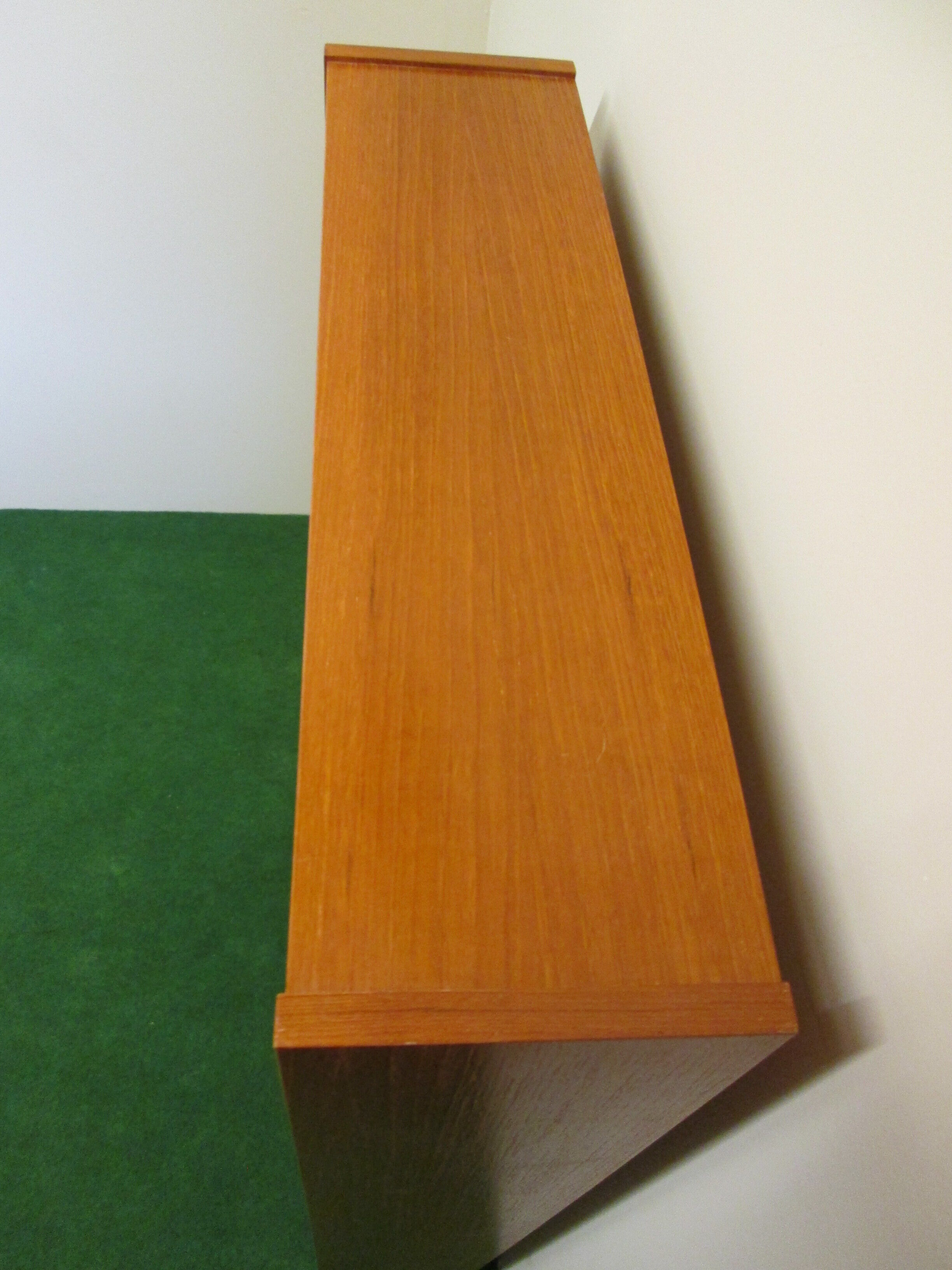 Vintage teak bibus