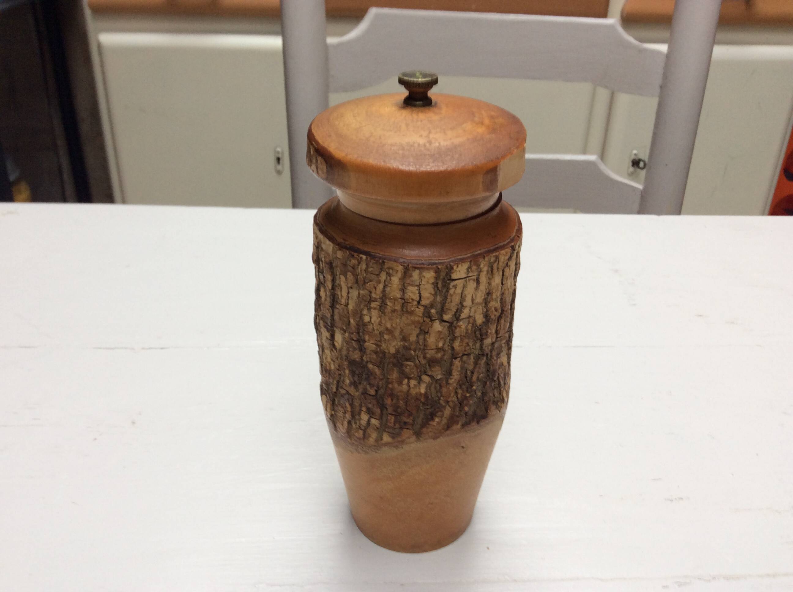Wooden pepper pot