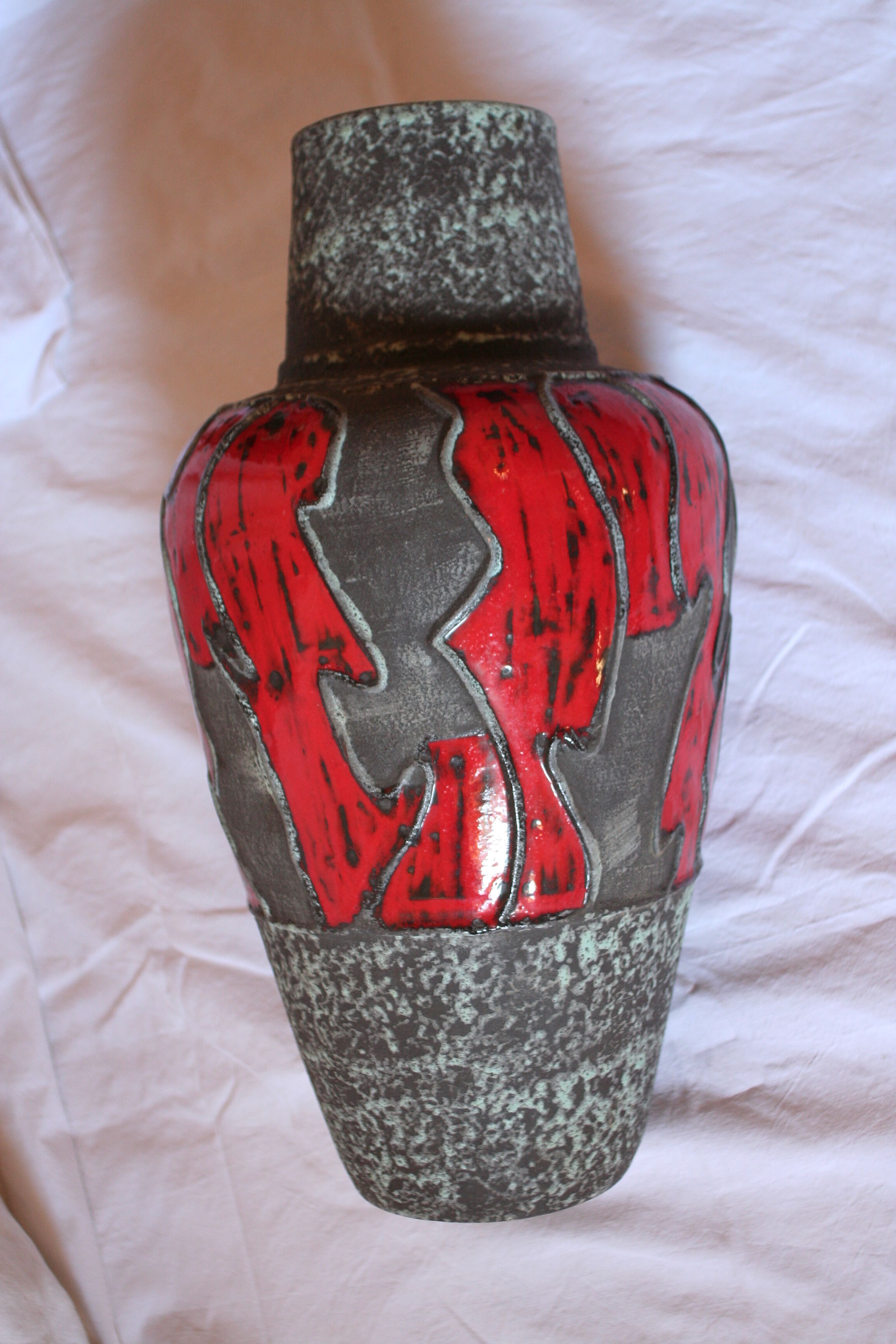 Vase verre moulé épais, années 50