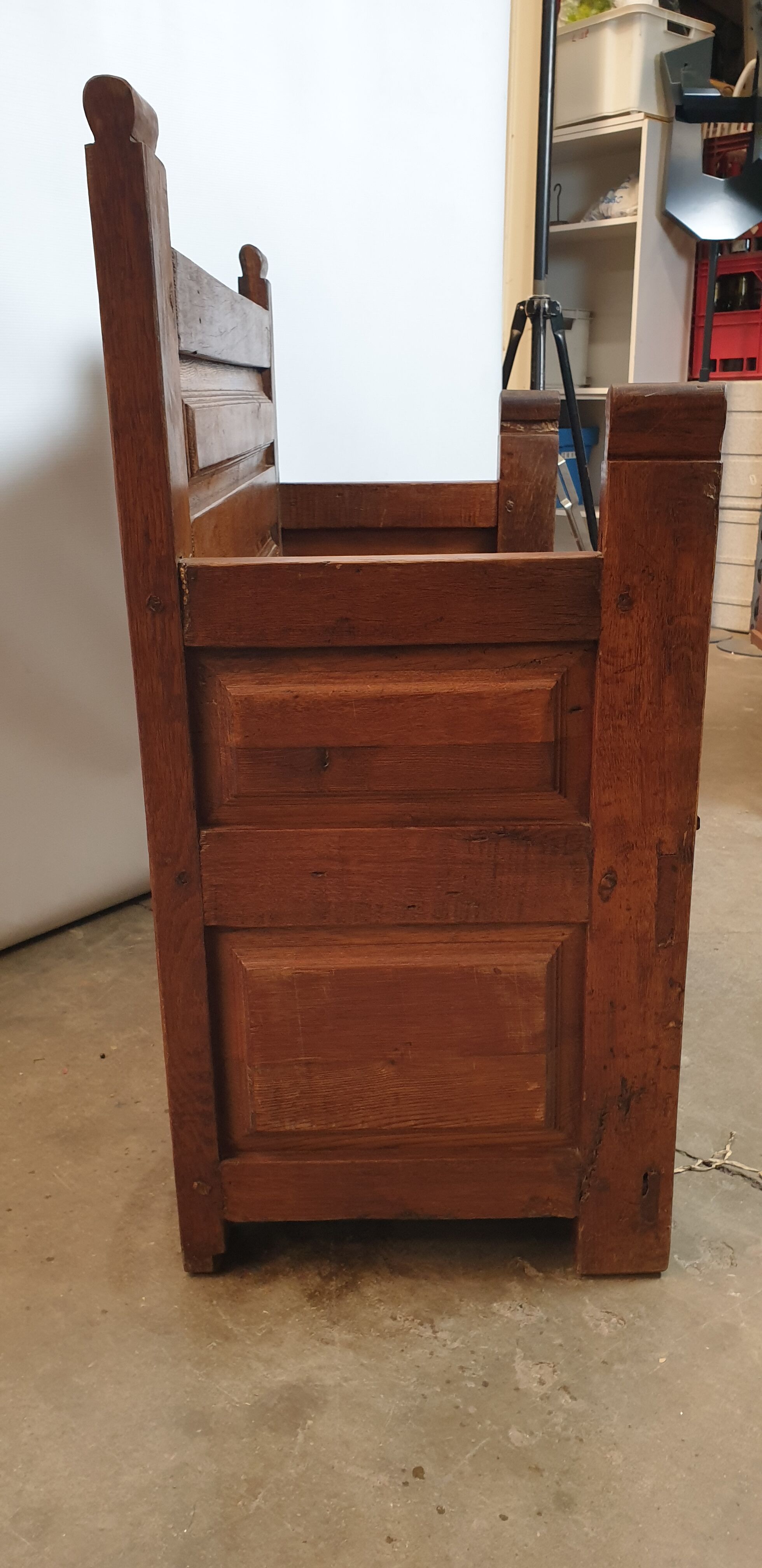Massive oak chest bench