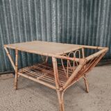 Table basse en rotin avec porte revue