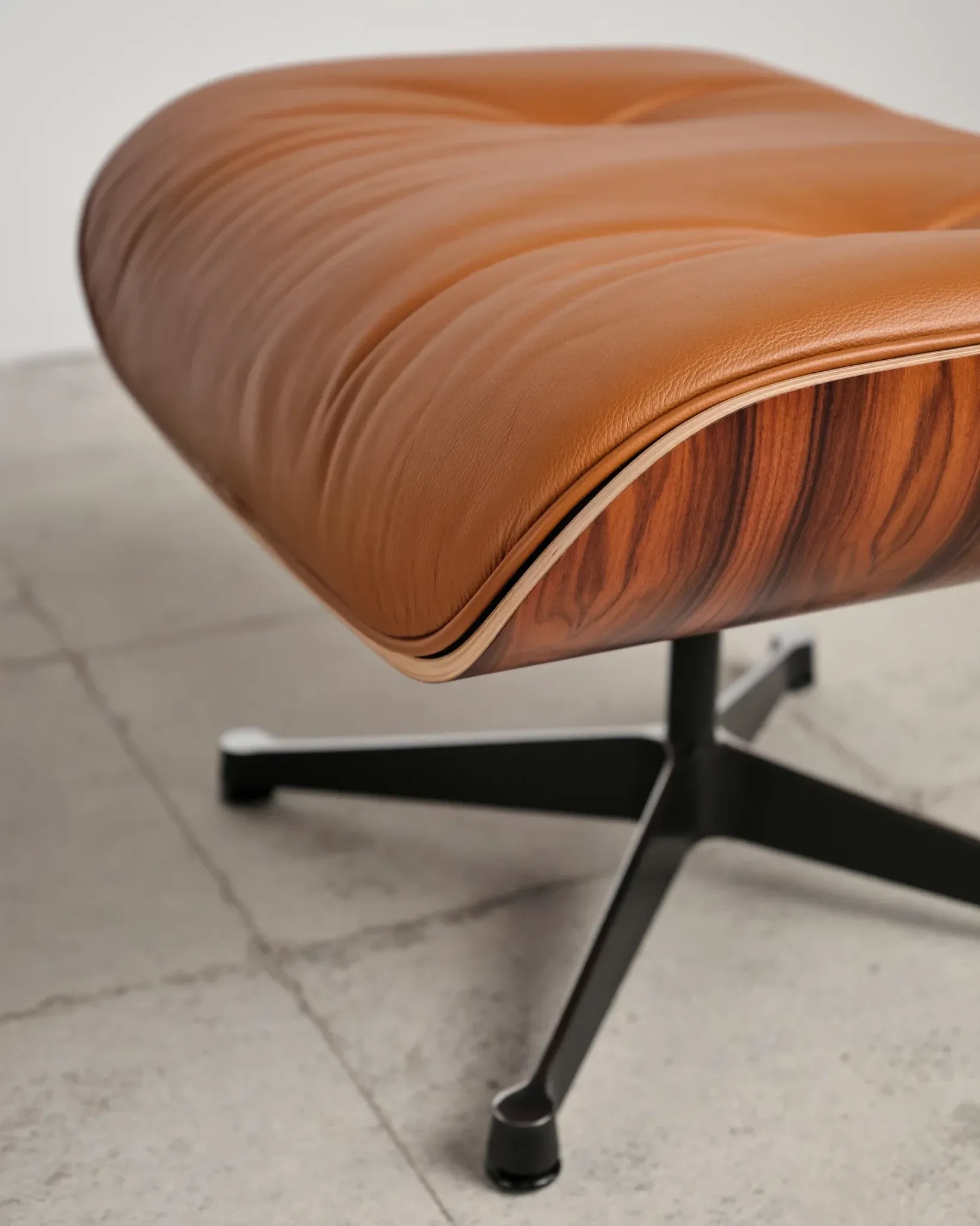 Lounge Chair and ottoman in rosewood by Charles & Ray Eames, Vitra