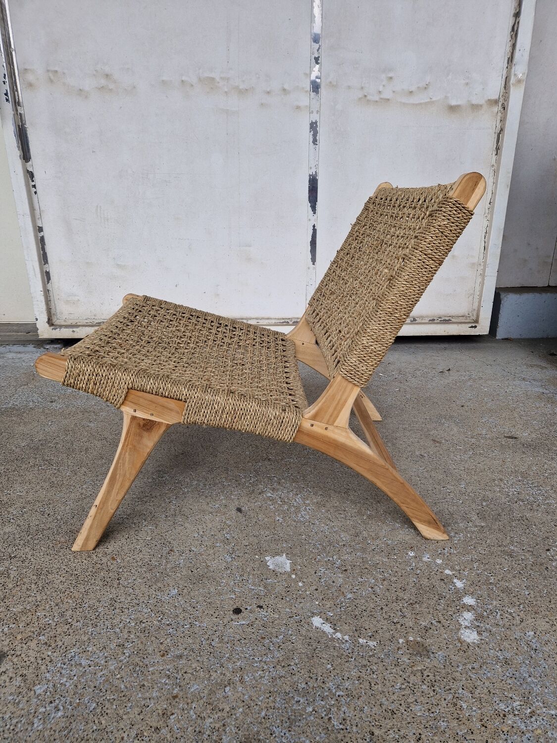 Pair of armchairs low solid wood and braided rope