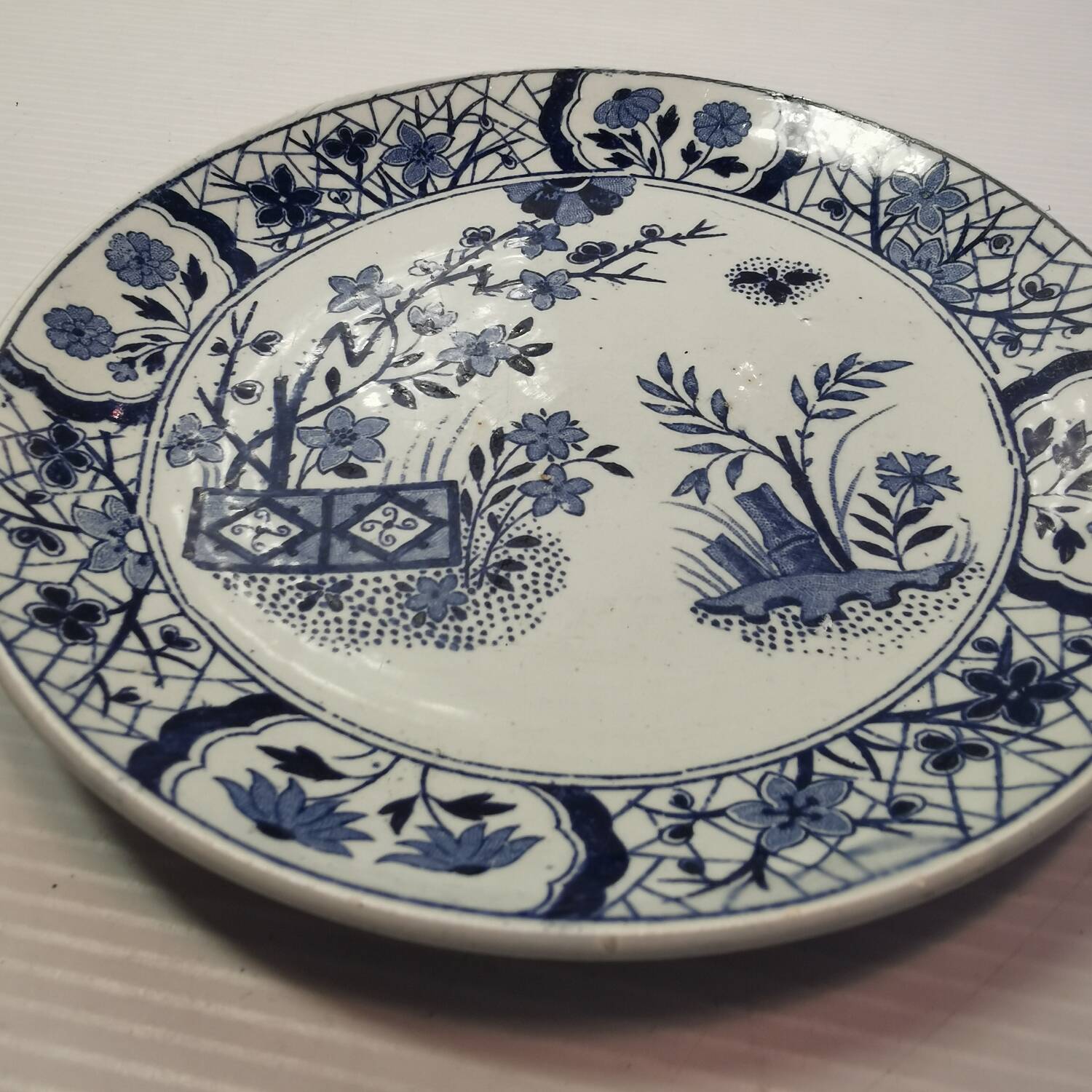 Old Cake / Dessert Plate U & C Damas Blue Utschneider et Cie Sarreguemines BEAUTIFUL DECOR