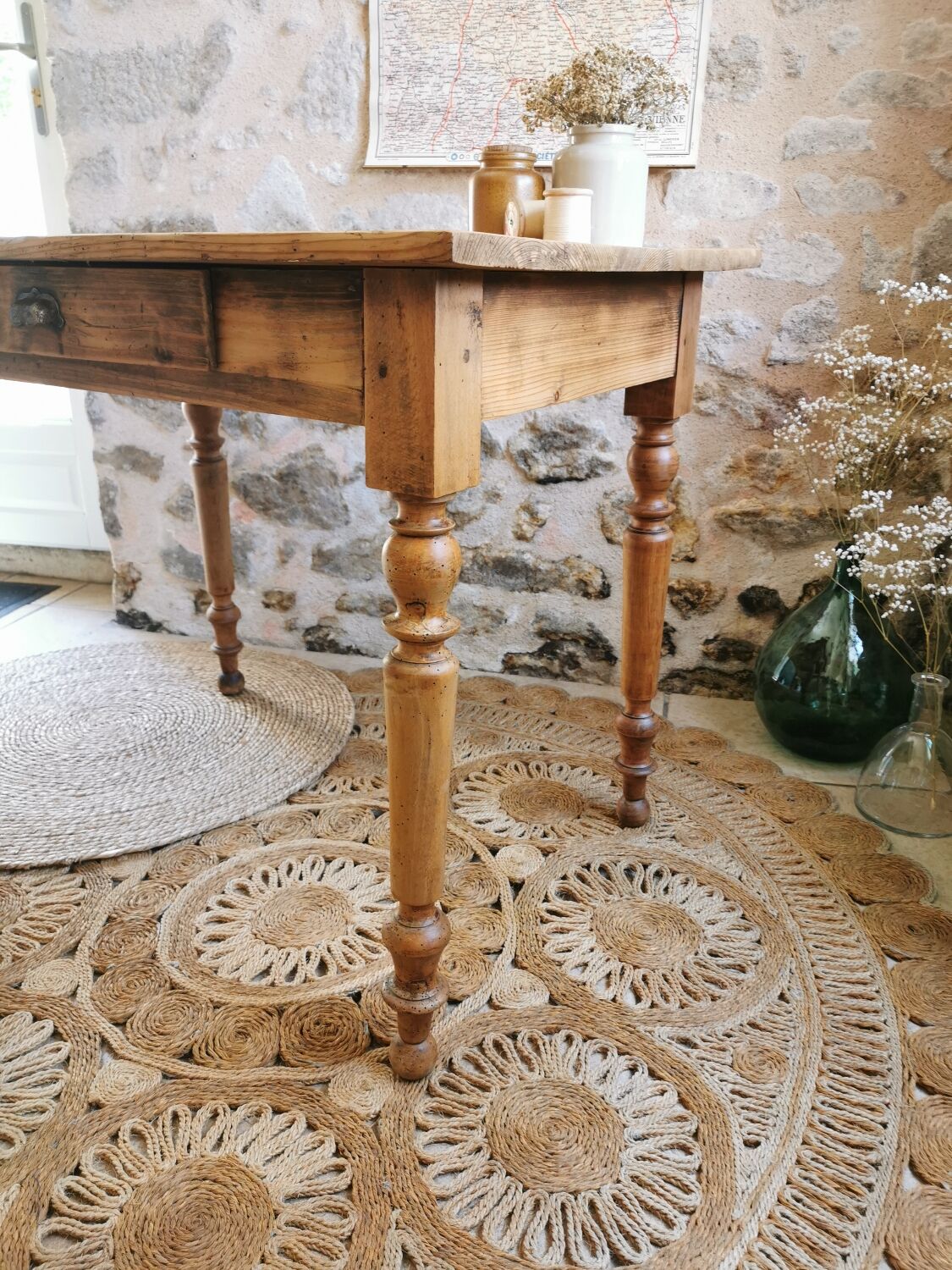 Table, desk with turned feet