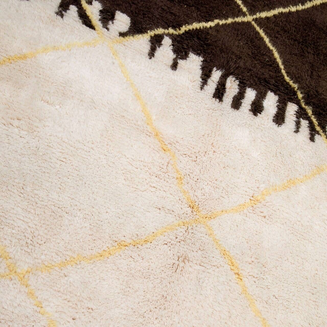 Tapis berbère mrirt en laine mesure 250cmx150cm