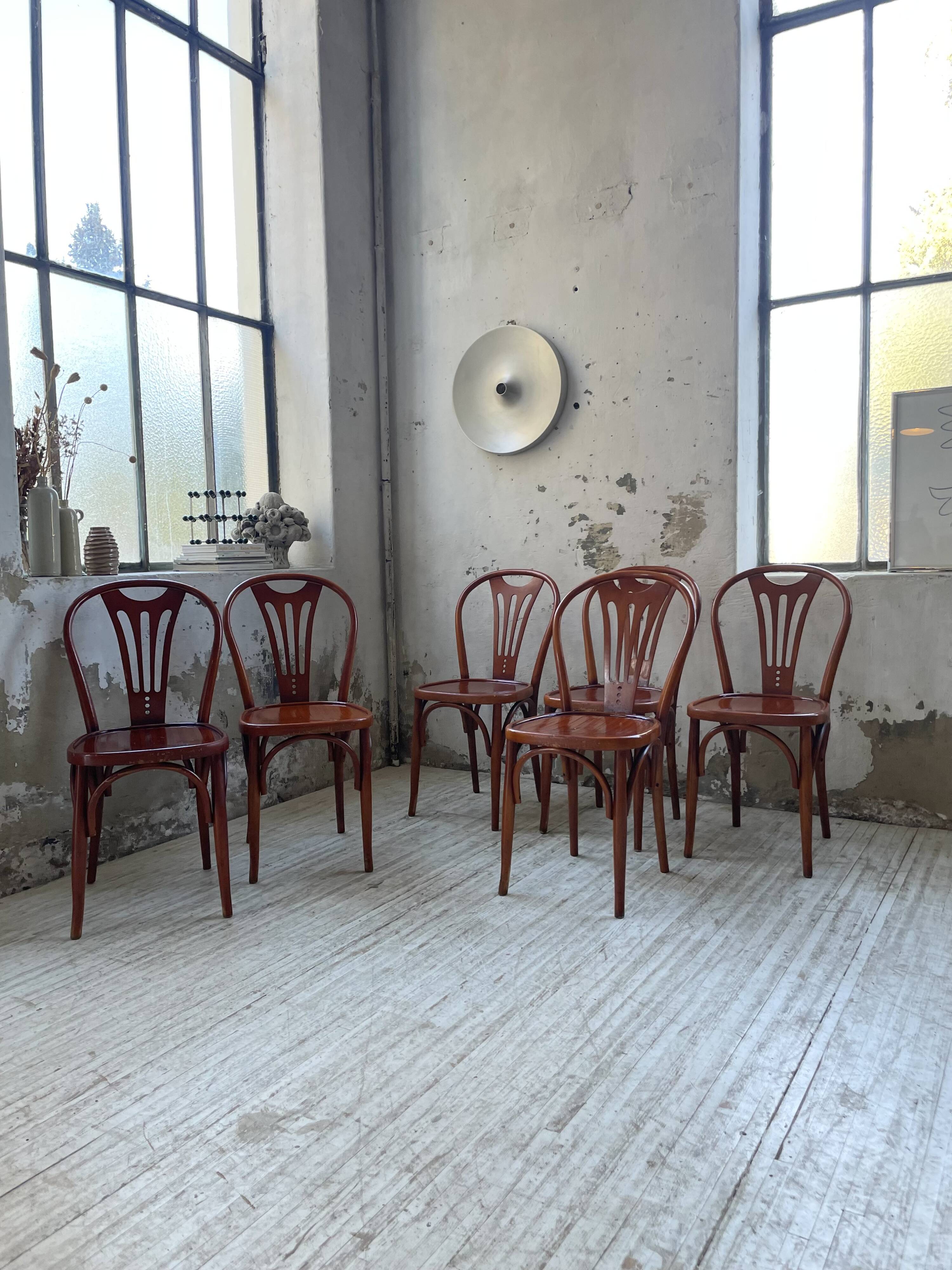 6 bistro chairs