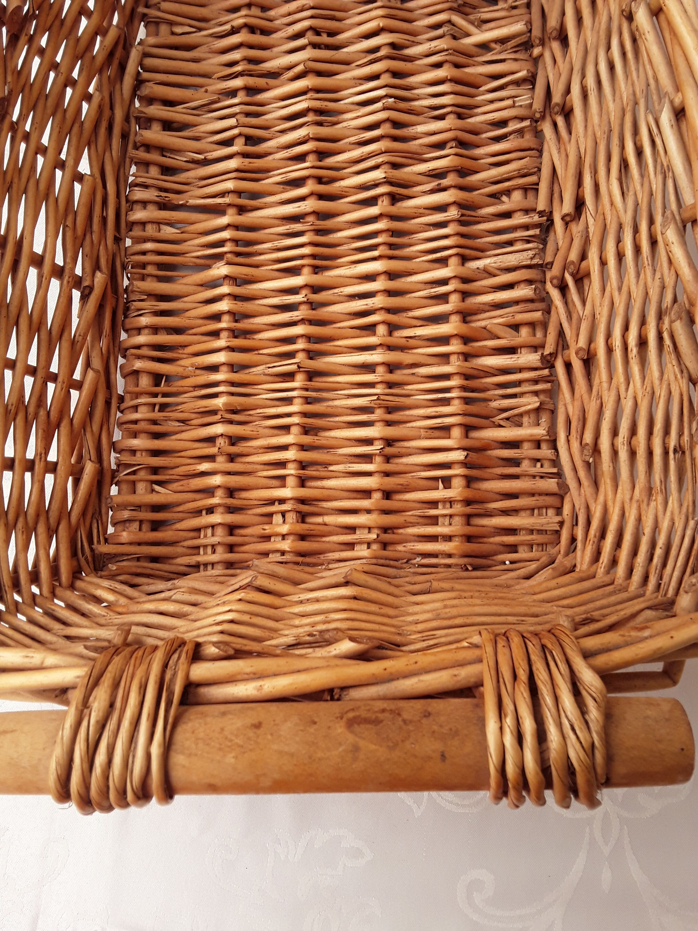Wicker basket