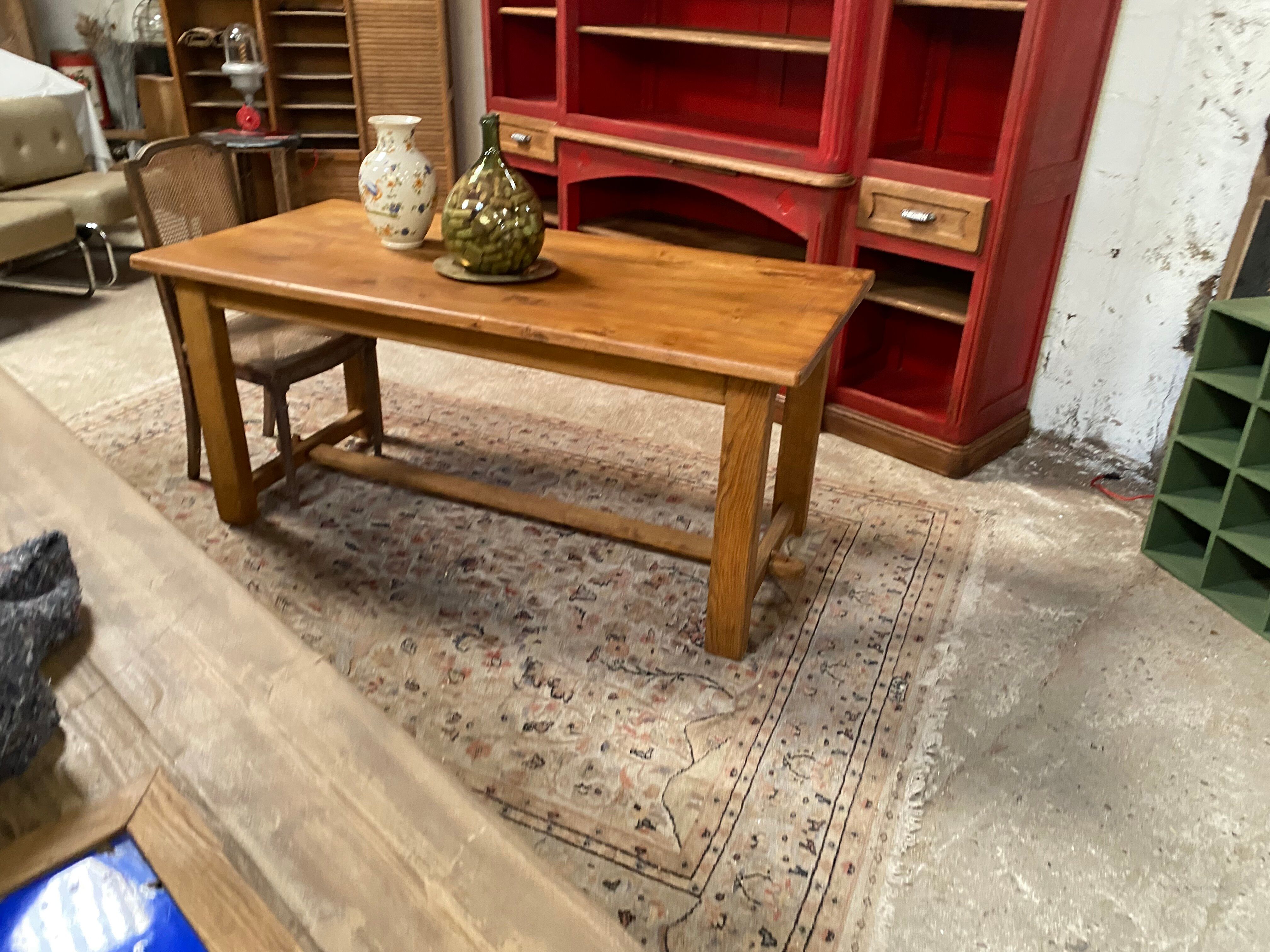 Farm table