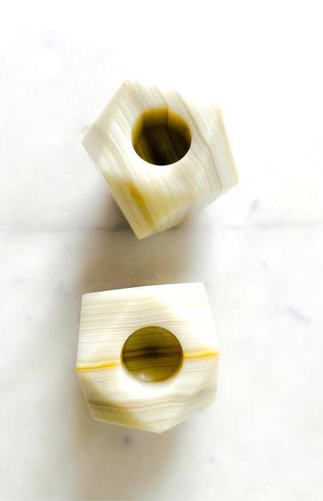 Pair of candlesticks in polished onyx