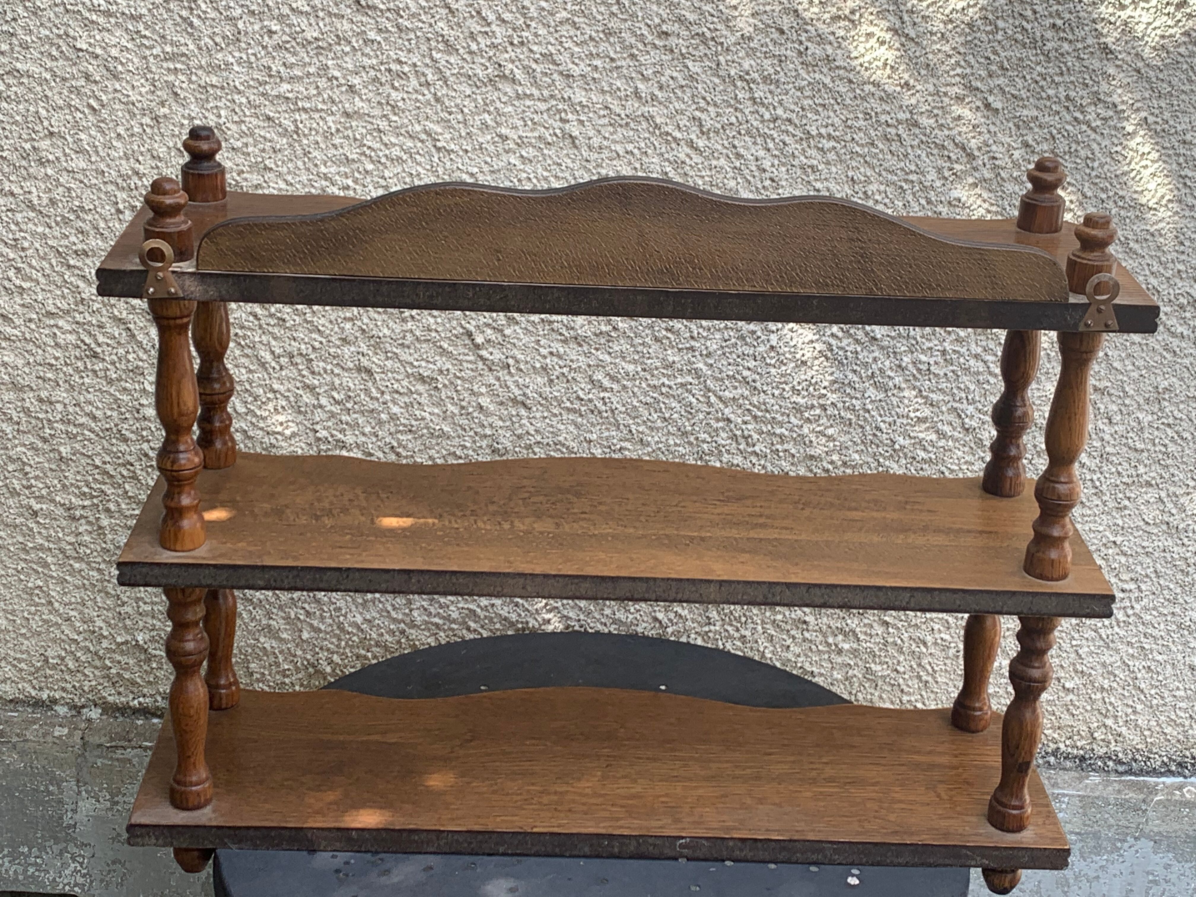 Shelf, 3 shelves, turned wood and vintage varnish