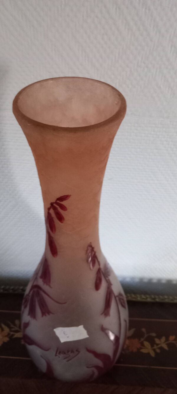 vase en pâte de verre série rubis signé LEGRAS