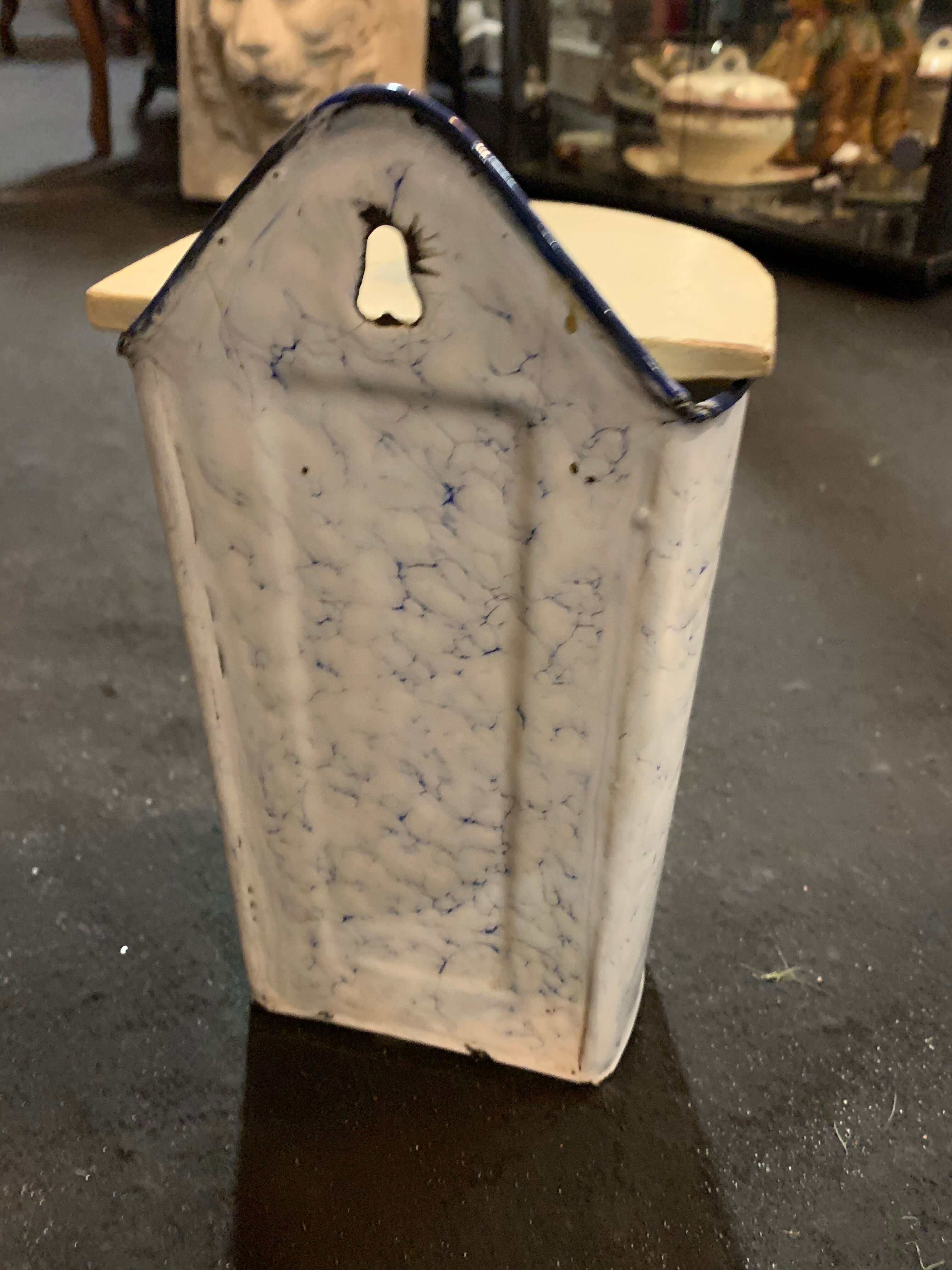 Enamelled water tank