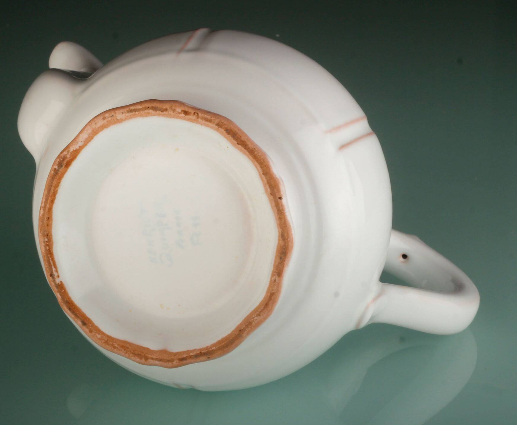 White teapot Henriot Quimper