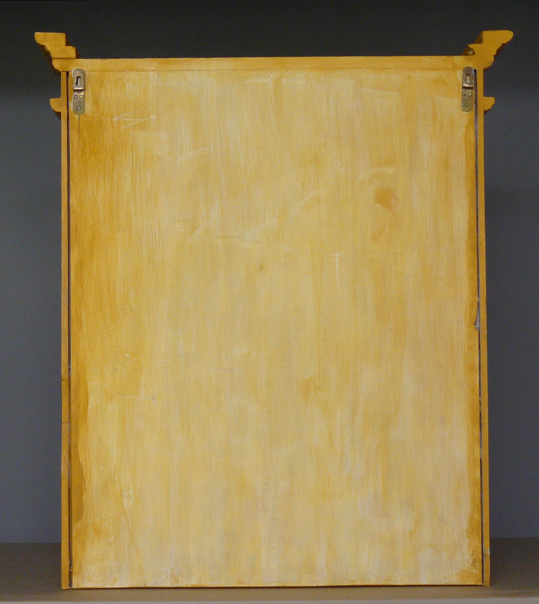 Waxed painted wood shelf