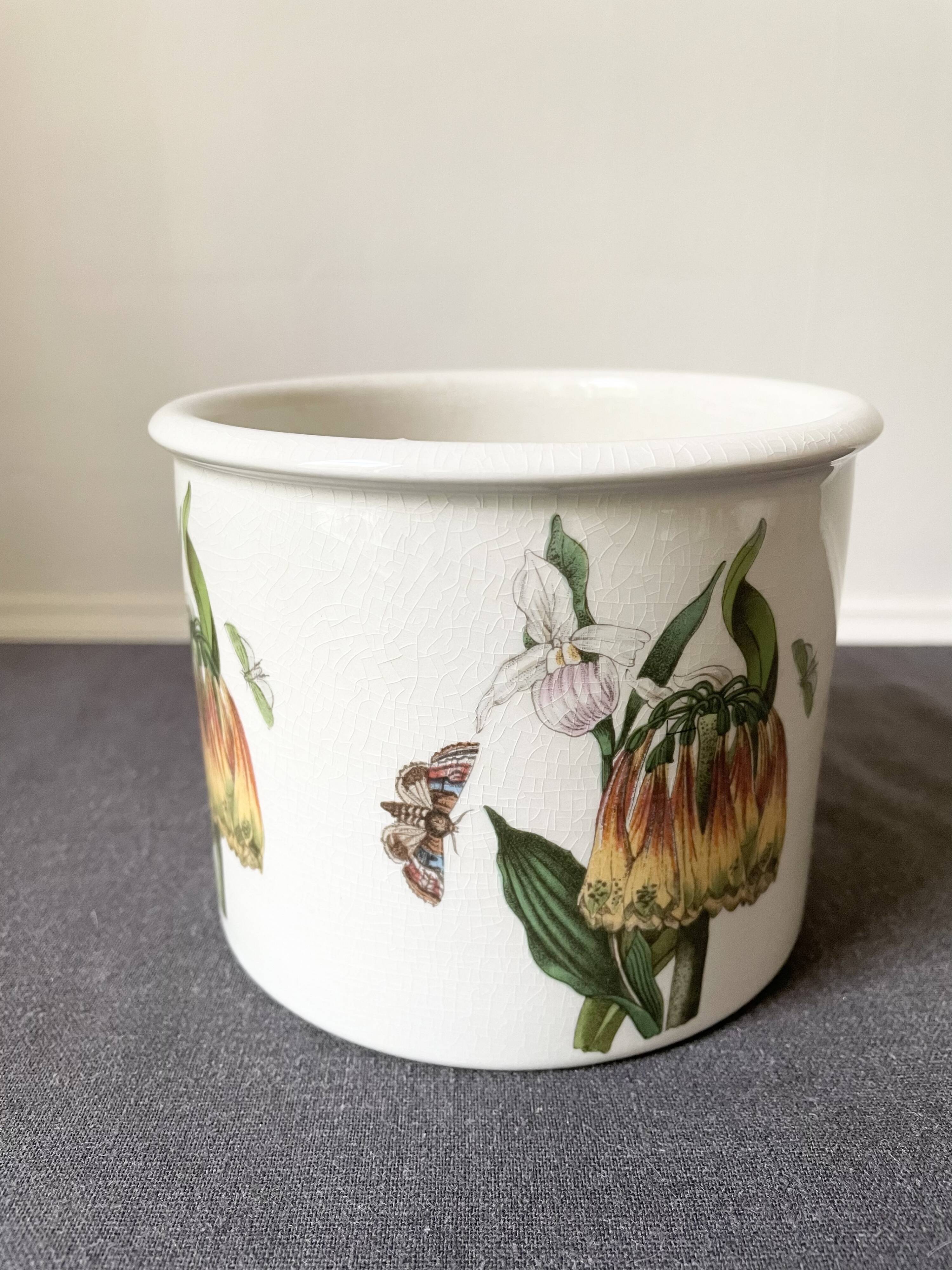 Vintage plant pot “The Botanic Garden”