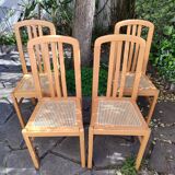 Chaises en bois et cannage