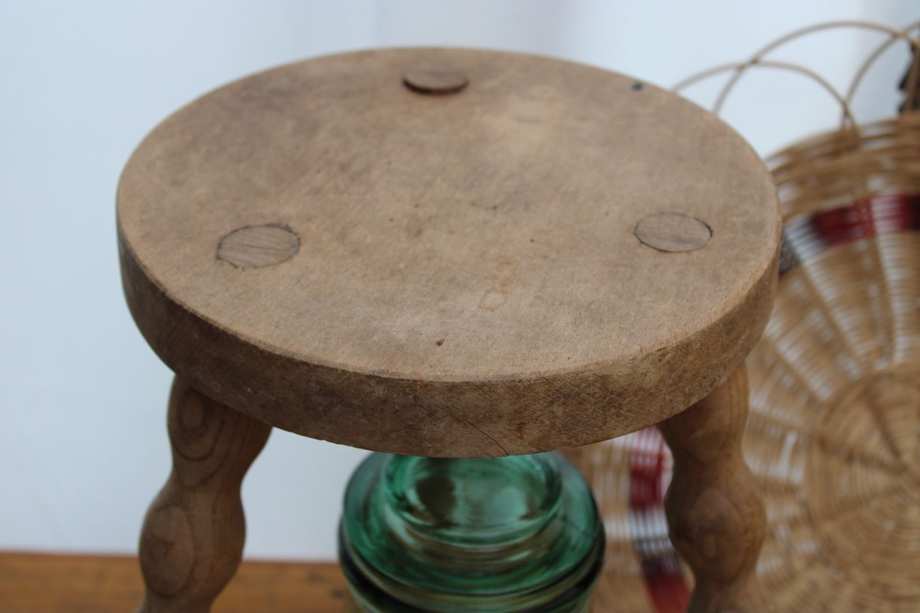 Tripod stool